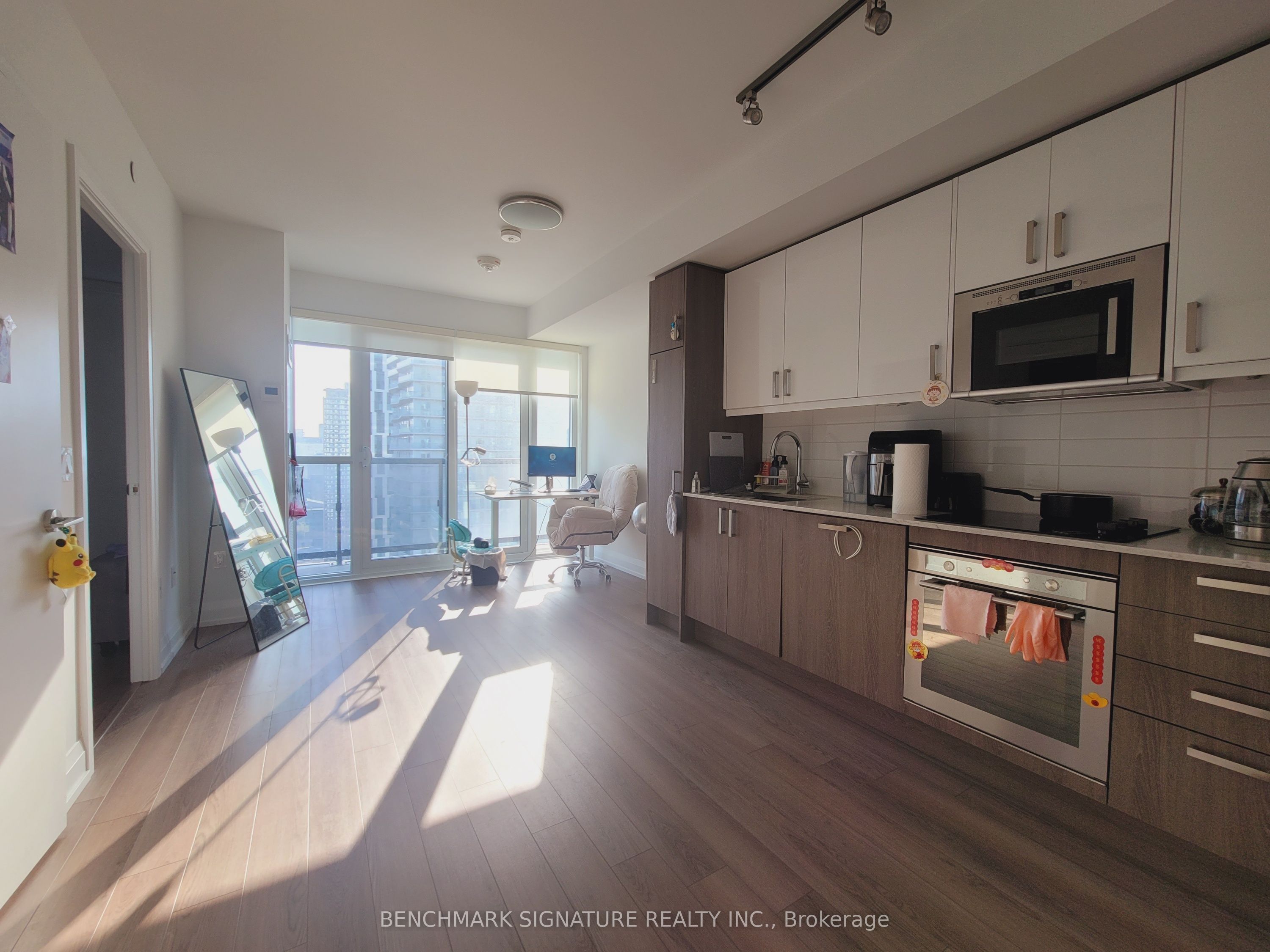 77 Mutual Street 3006, Toronto, ON M5B 0B9 photo 4