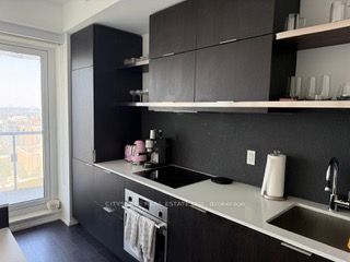 197 Yonge Street 35, Toronto, ON M5B 0C1