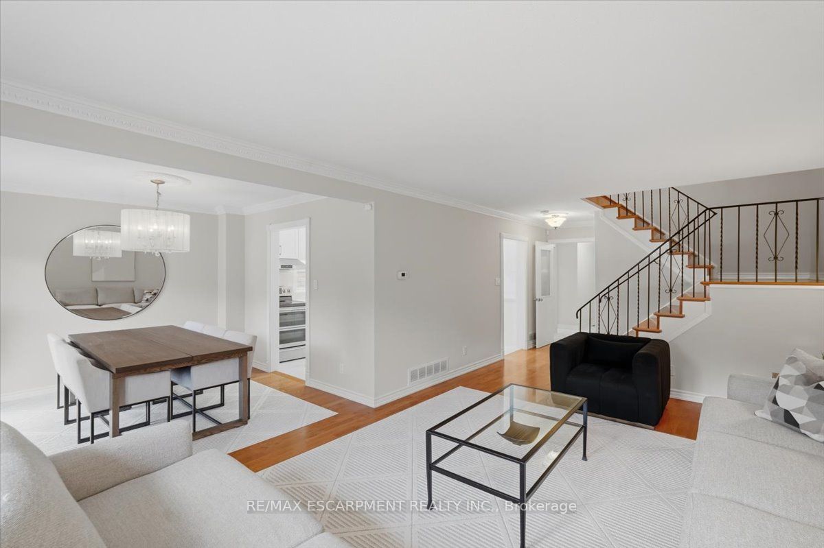19 Picola Court, Toronto, ON M2H 2N2 photo 5