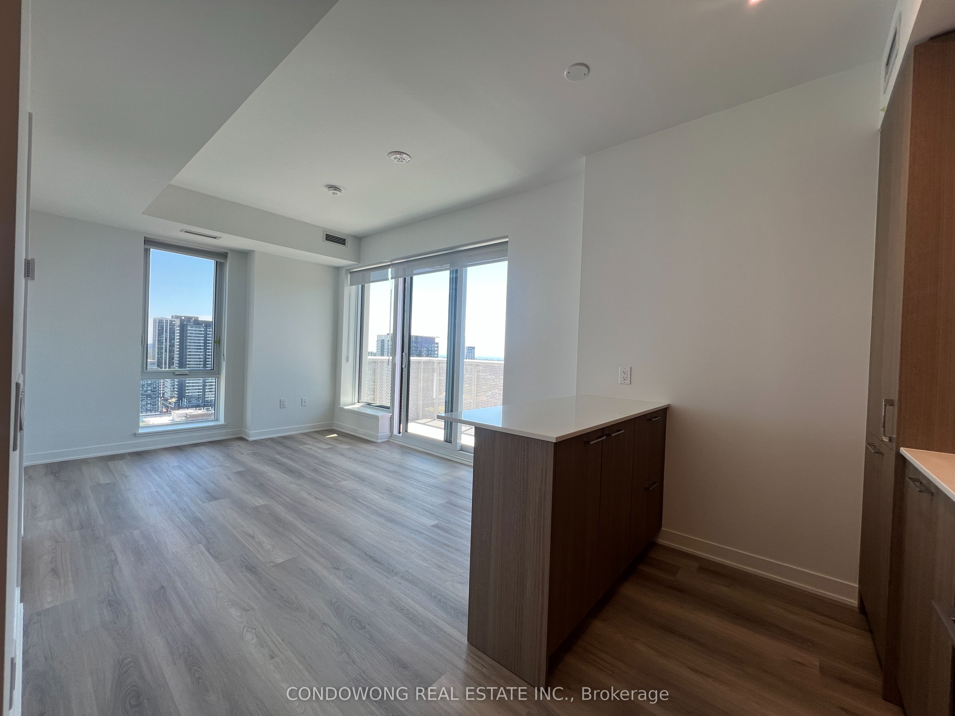 10 Oak Street 2203, Toronto, ON M5A 0Z1 photo 2