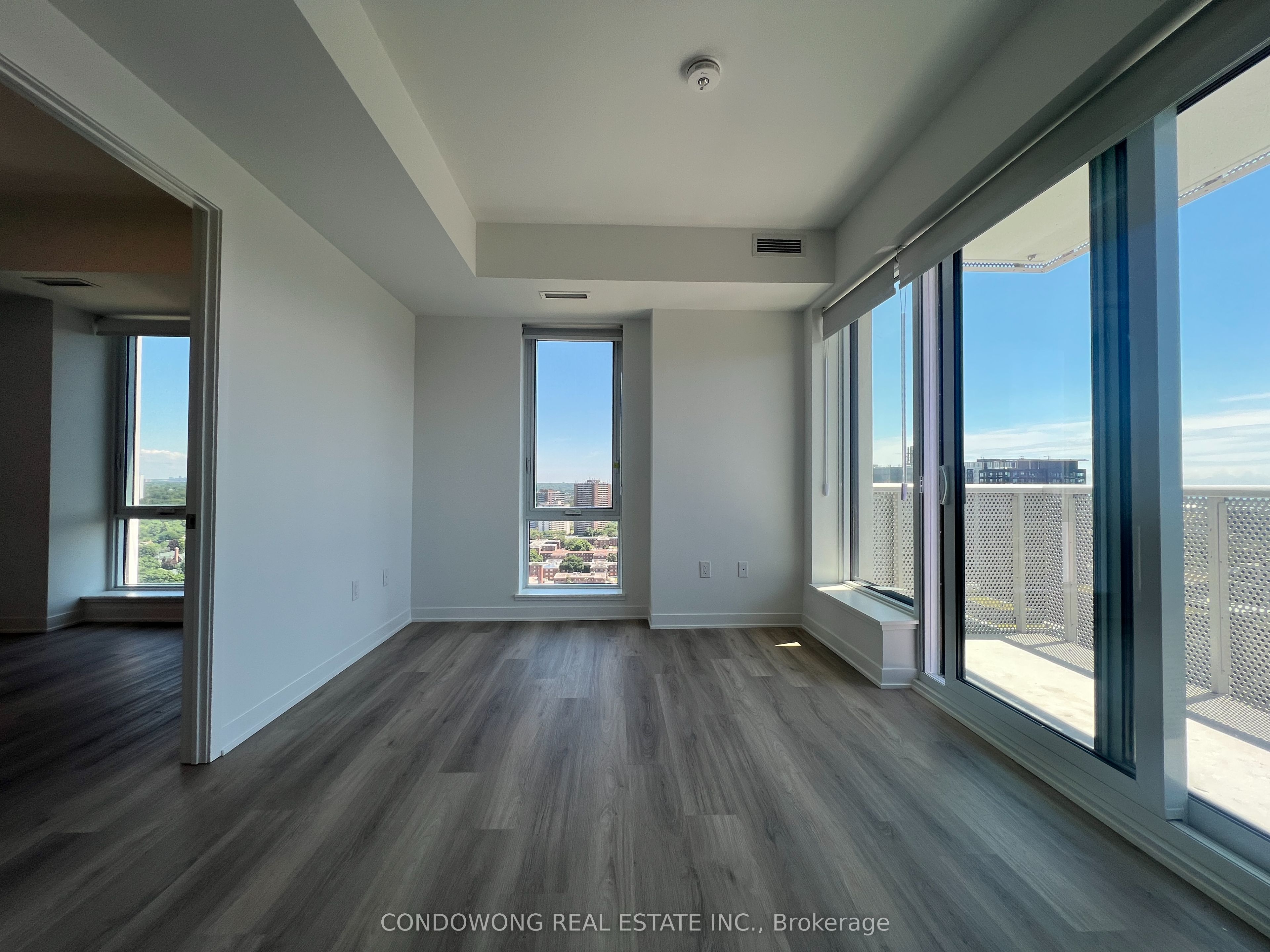 10 Oak Street 2203, Toronto, ON M5A 0Z1 photo 4