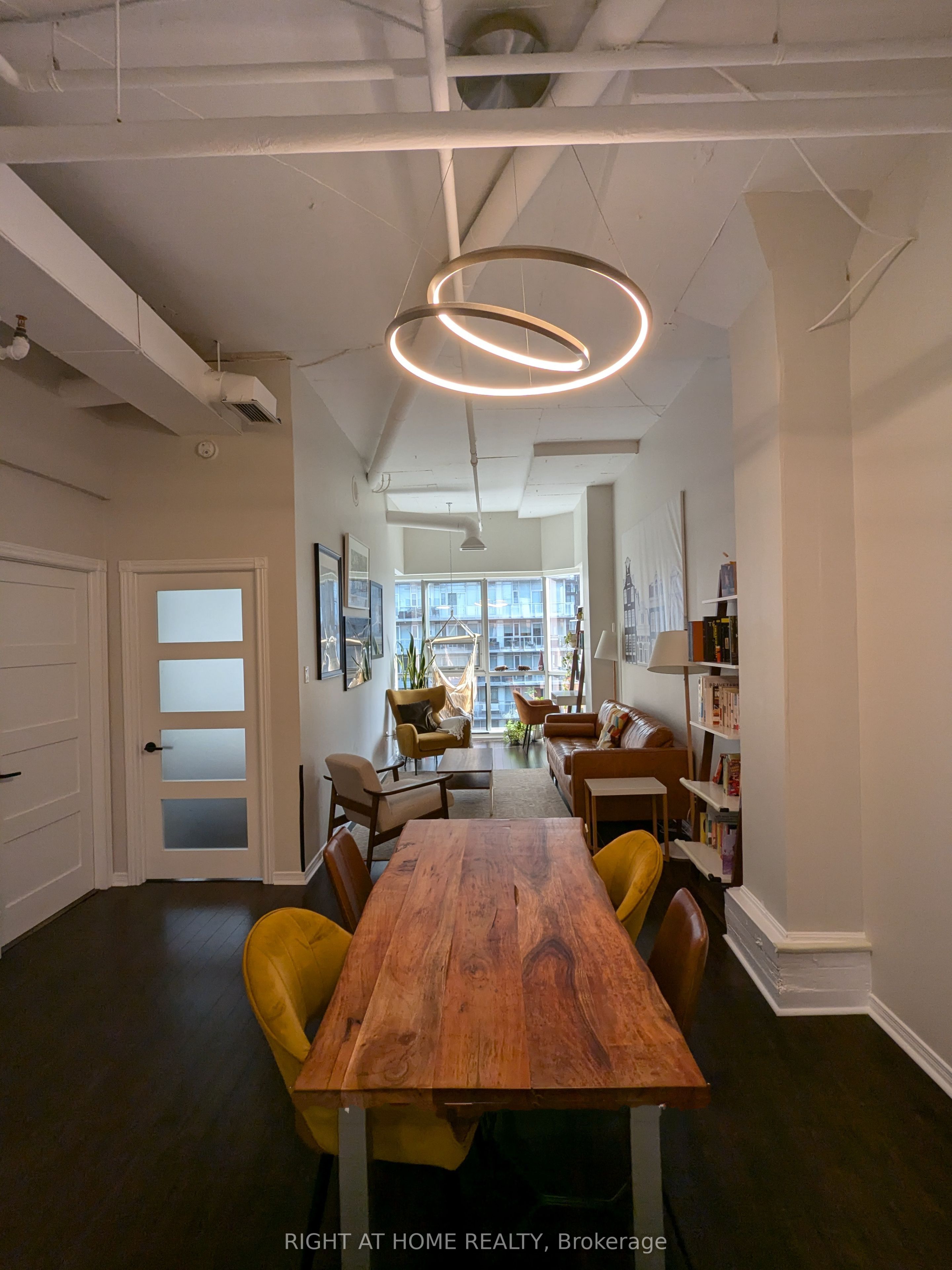 393 King Street W PH1206, Toronto, ON M5V 1K1 photo 5