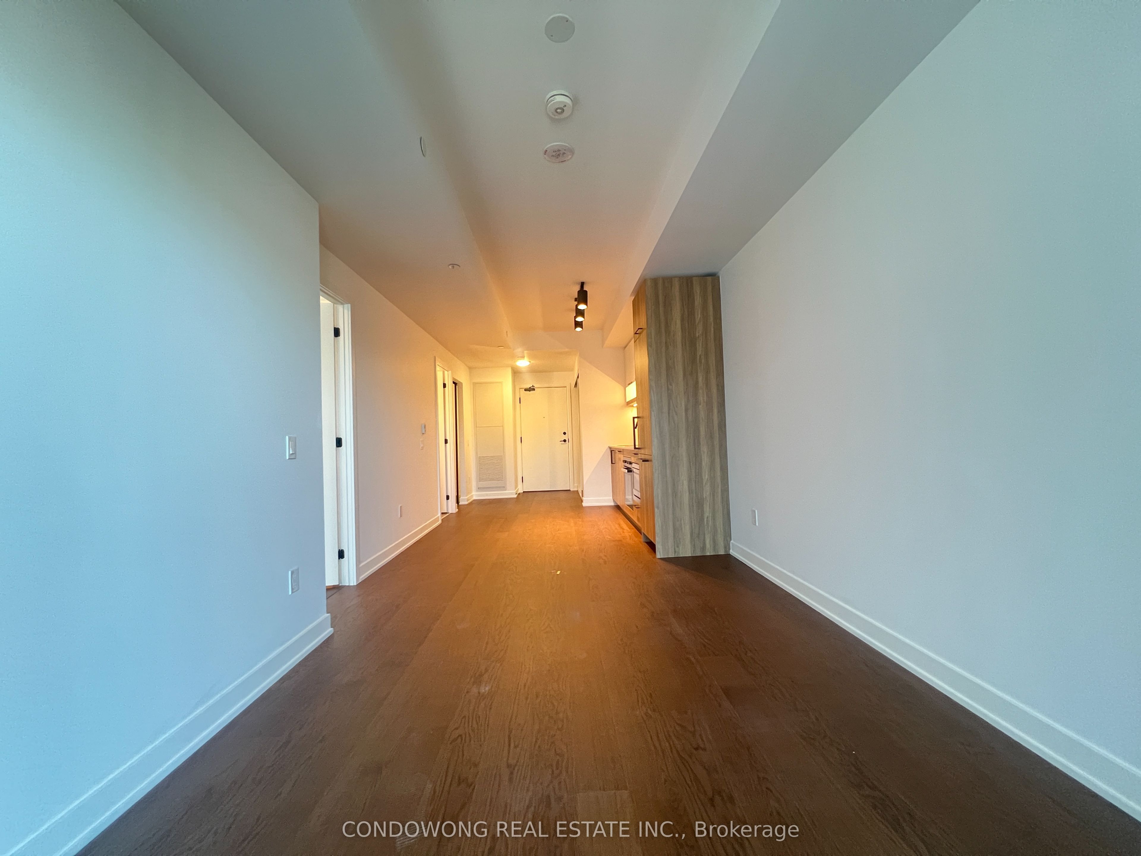 91 Montclair Avenue 720, Toronto, ON M5P 0B1 photo 4