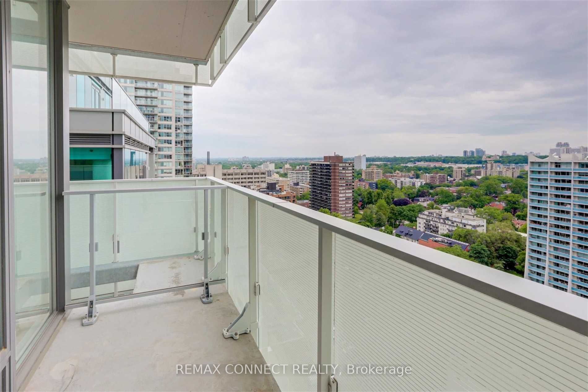 200 Bloor Street W 2009, Toronto, ON M5S 1T8 photo 4