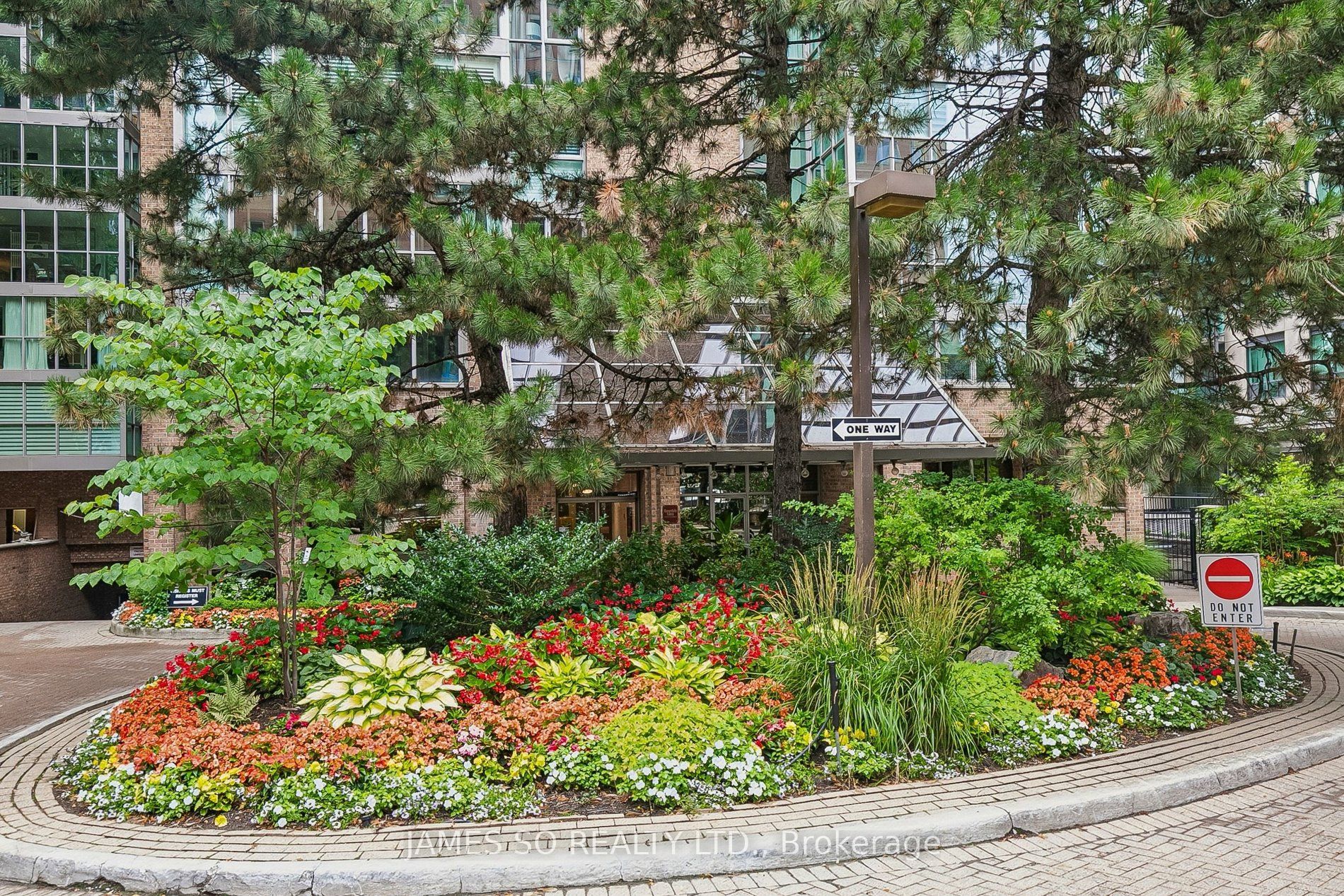 278 Bloor Street E 2206, Toronto, ON M4W 3M4 photo 2