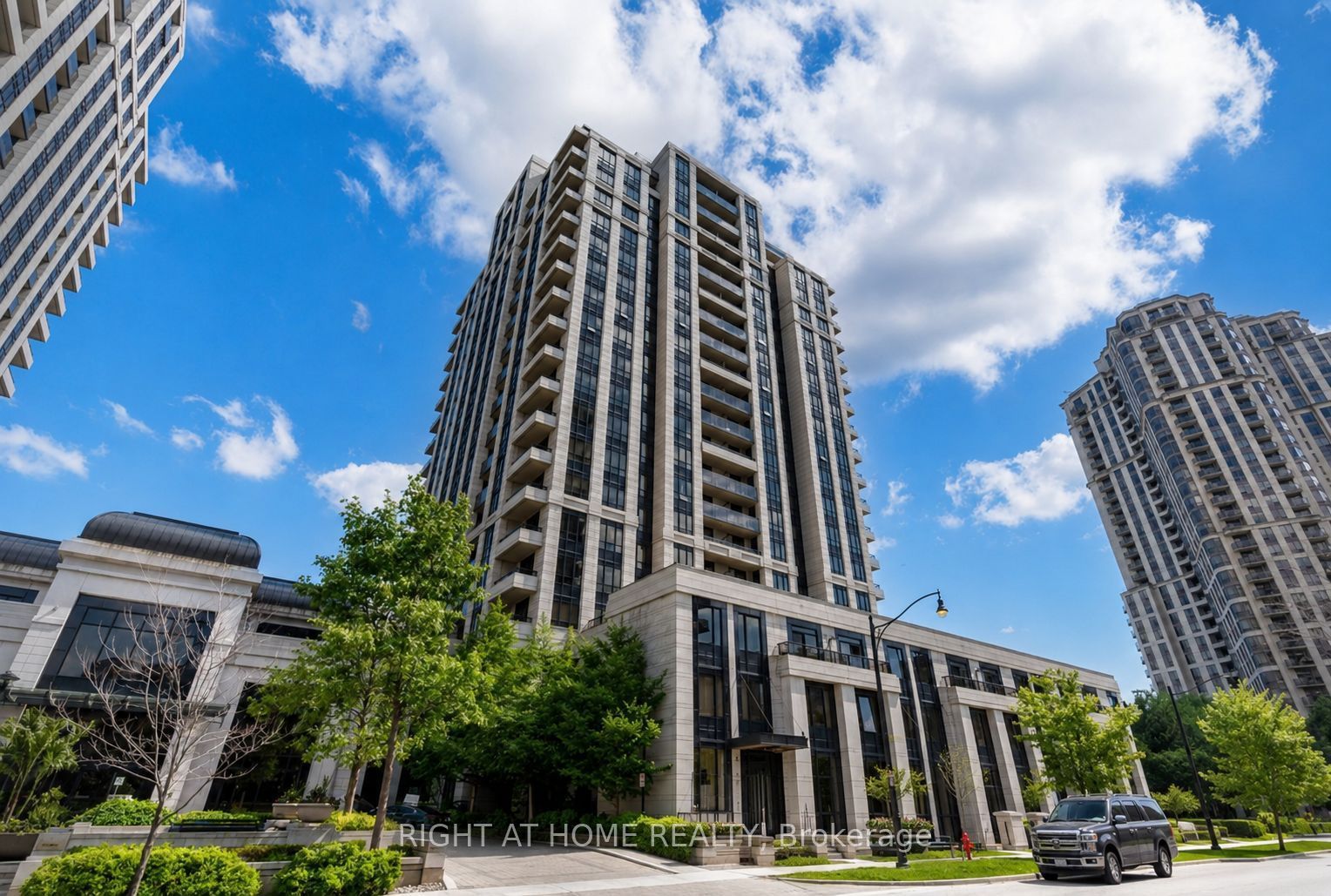 100 Harrison Garden Boulevard GPH23, Toronto, ON M2M 0C2
