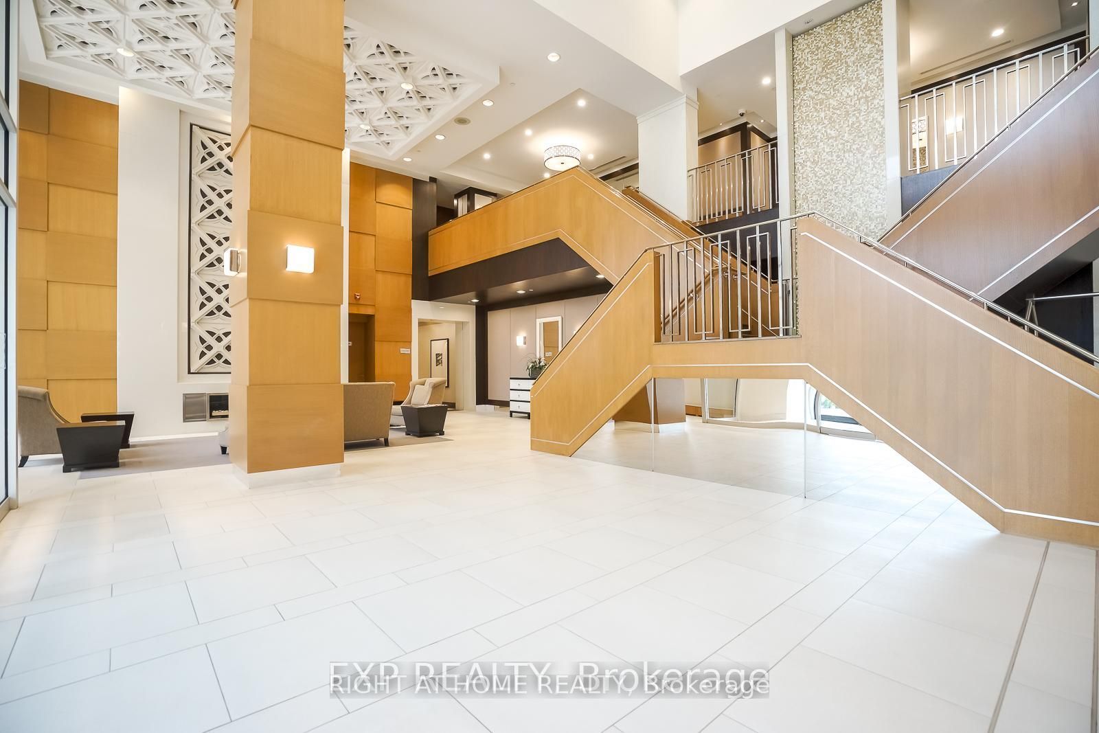 100 Harrison Garden Boulevard GPH23, Toronto, ON M2M 0C2 photo 2