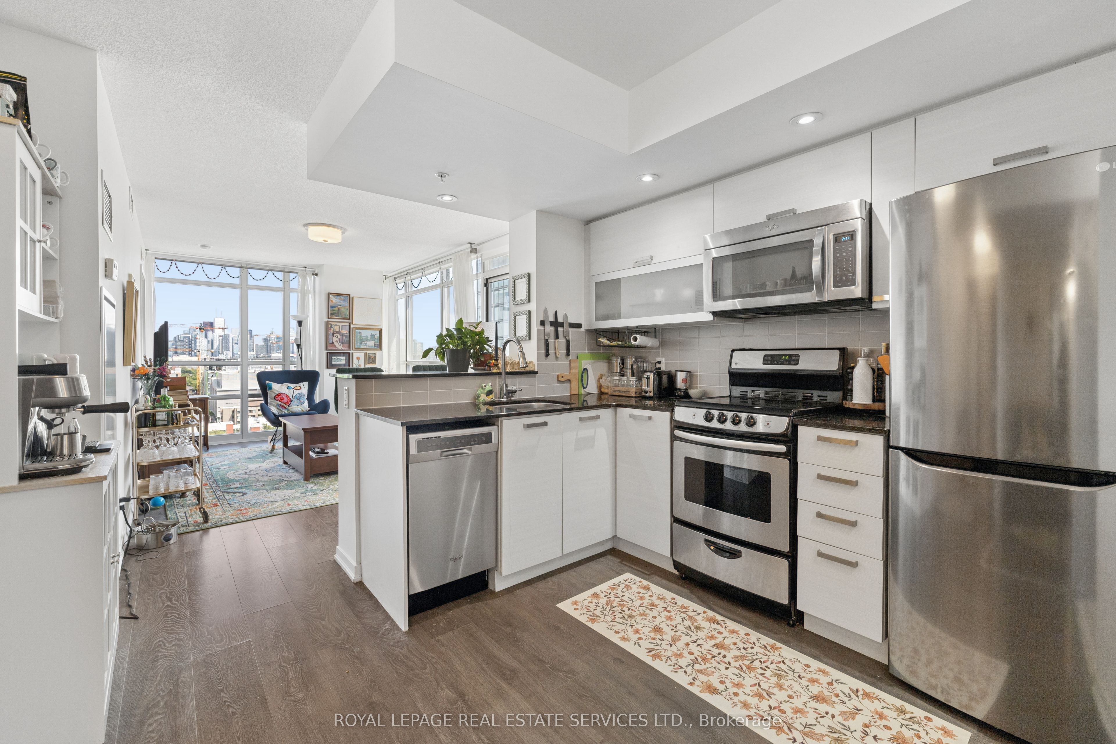 68 Abell Street 1908, Toronto, ON M6J 0B1 photo 2