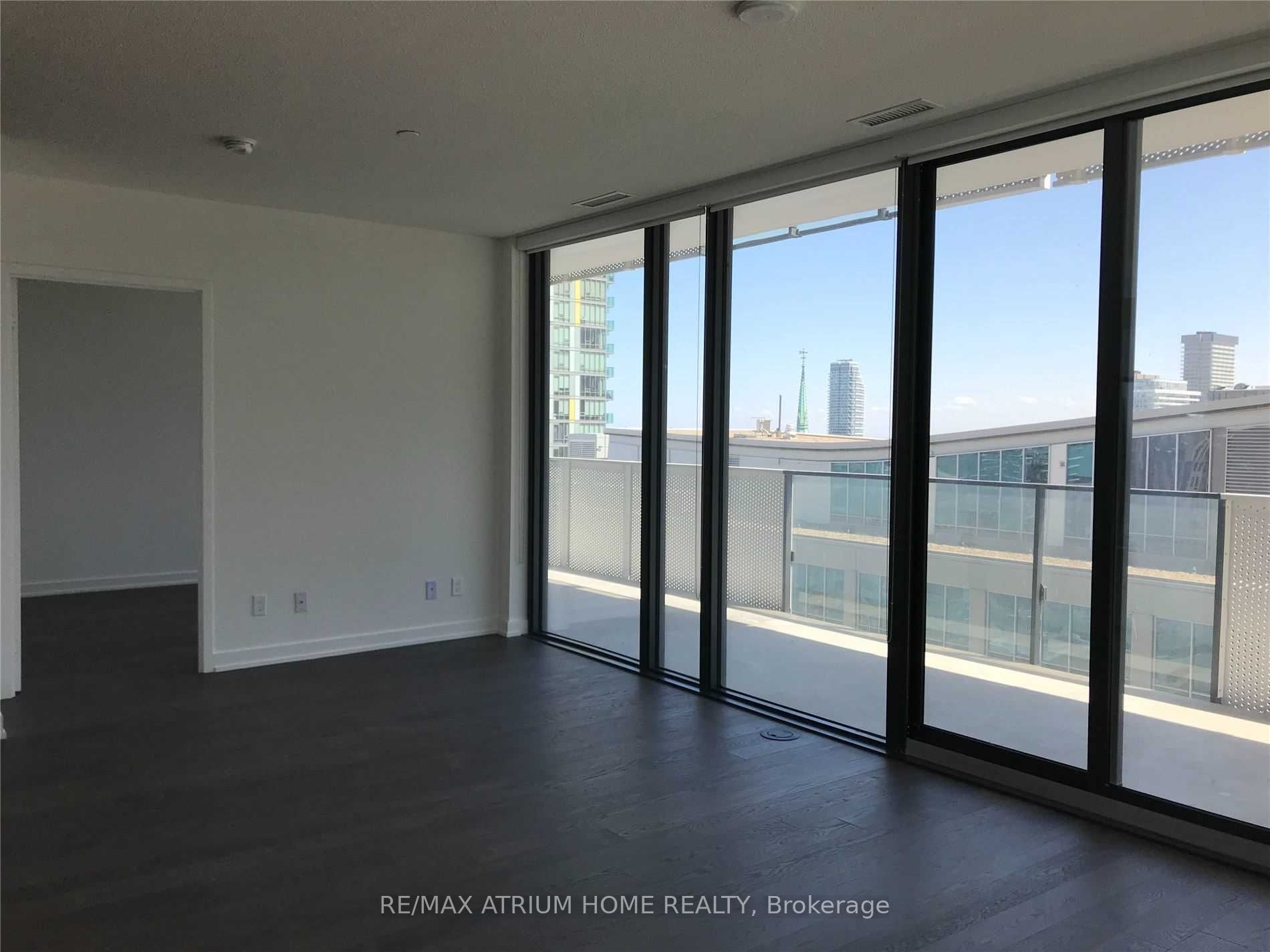 25 Richmond Street E 2105, Toronto, ON M5C 1N7 photo 3