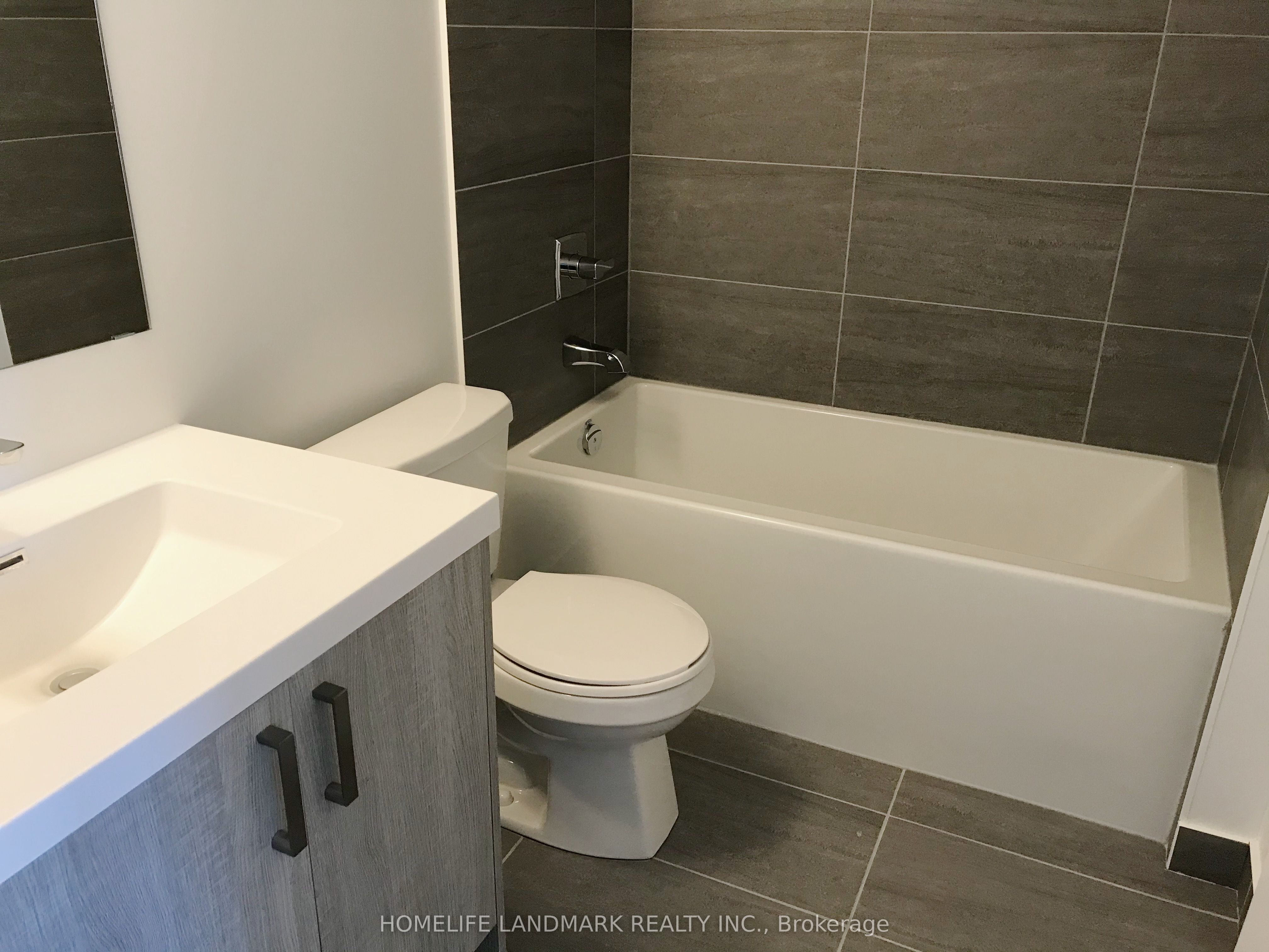 77 Mutual Street 2310, Toronto, ON M5B 2A9 photo 3