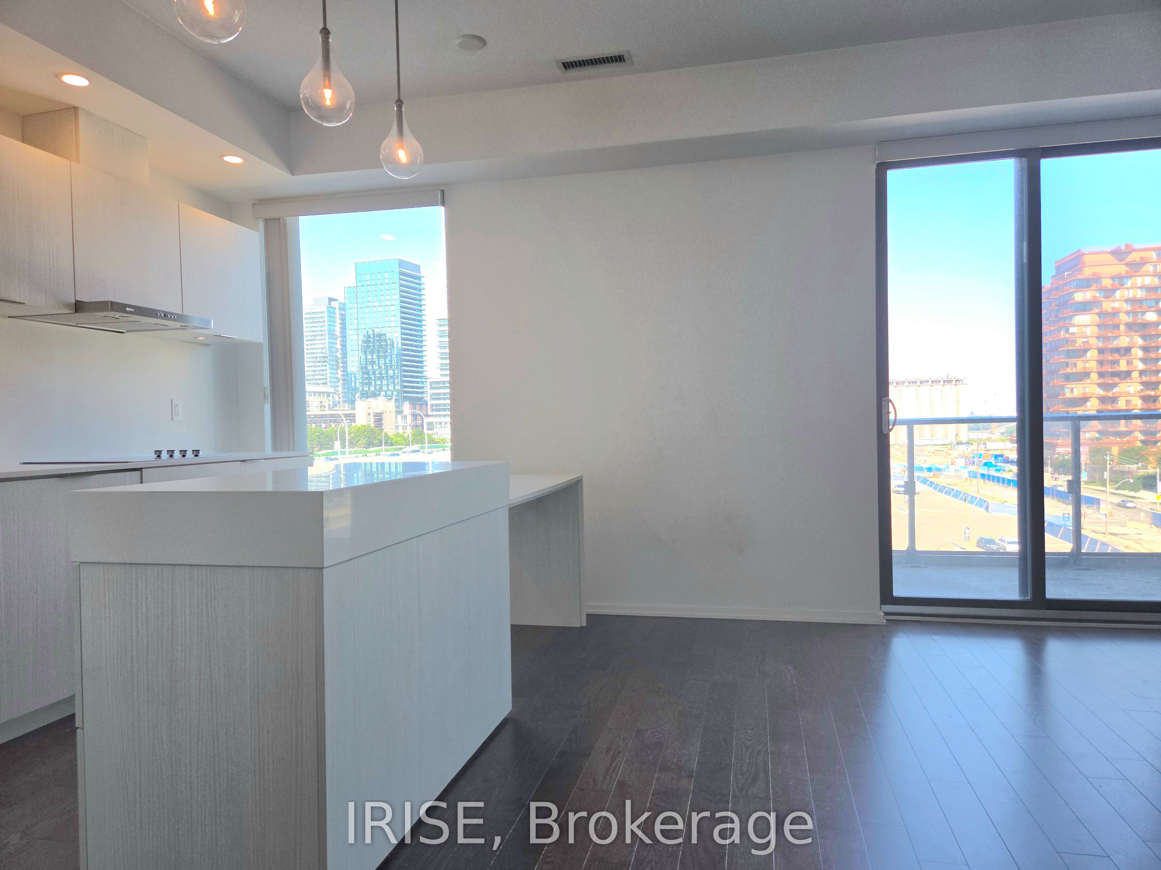 12 Bonnycastle Street 511, Toronto, ON M5A 0C8 photo 3