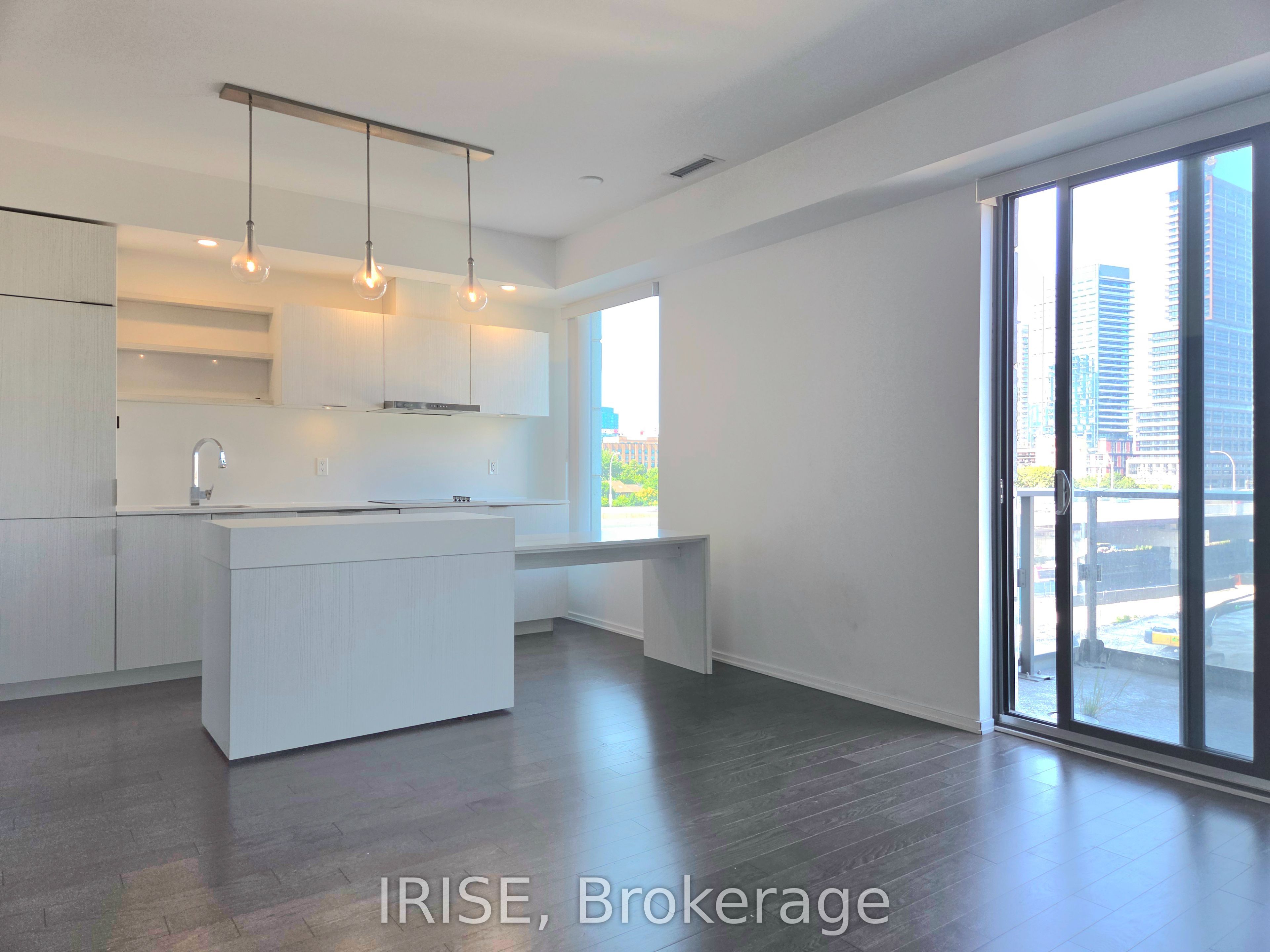 12 Bonnycastle Street 511, Toronto, ON M5A 0C8 photo 4