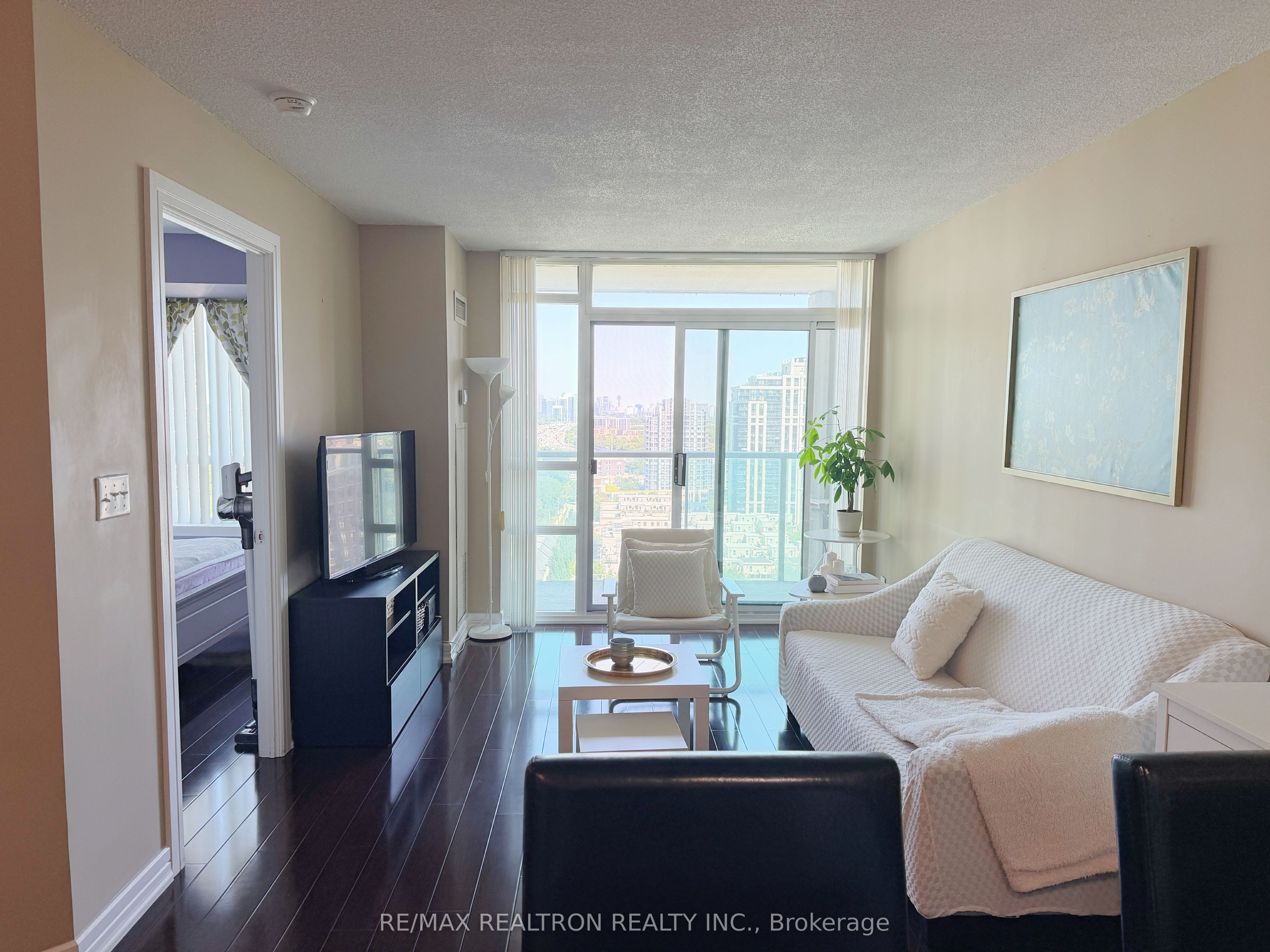 18 Harrison Garden Boulevard 1805, Toronto, ON M2N 7J7 photo 3