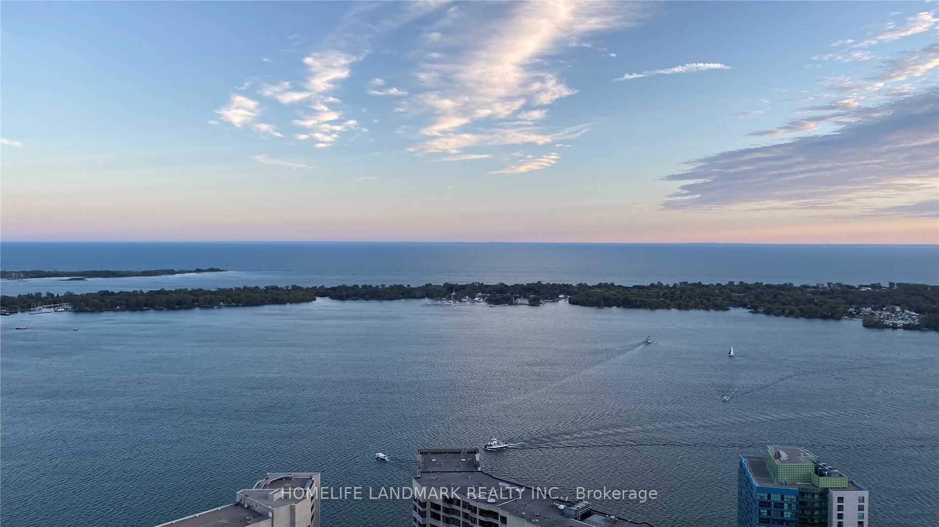 88 Harbour Street 6309, Toronto, ON M5J 1B7