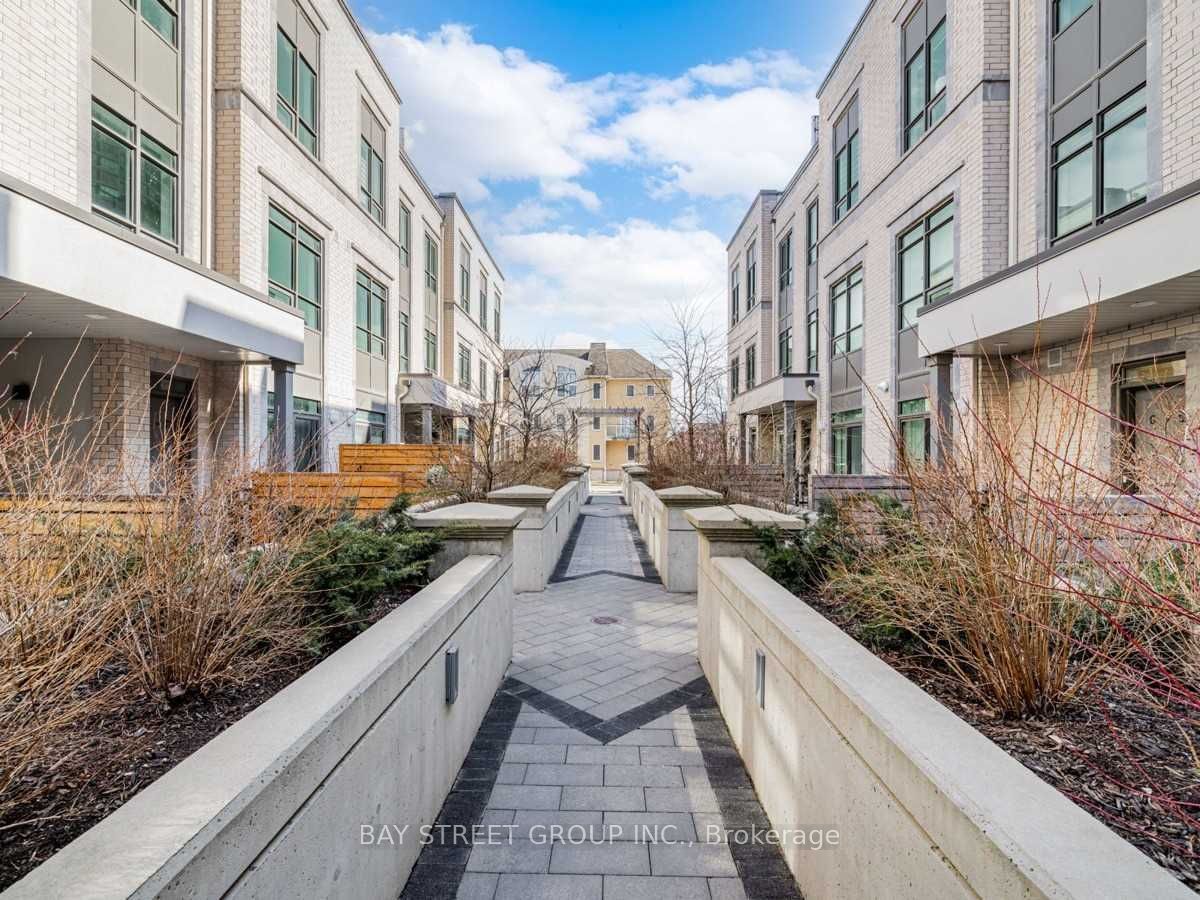 52 Holmes Avenue 10, Toronto, ON M2N 0J9 photo 3