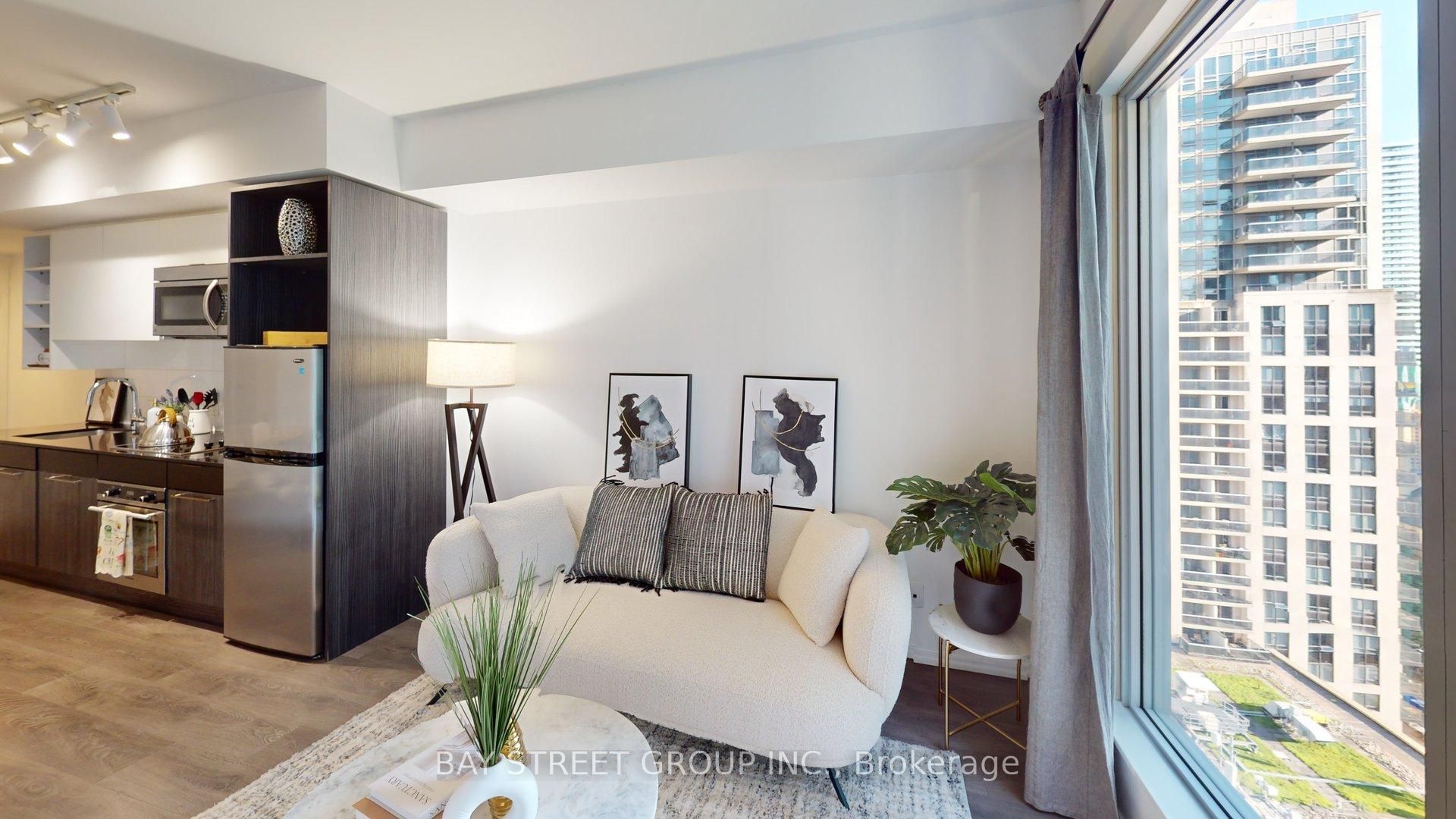 68 Shuter Street 1906, Toronto, ON M5B 1B4 photo 3