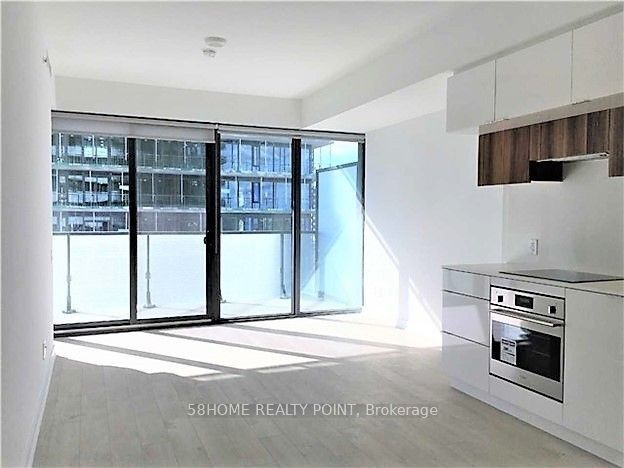 185 Roehampton Avenue 1901, Toronto, ON M4P 1R4 photo 2