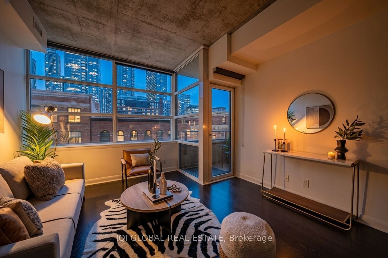 478 King Street W 406, Toronto, ON M5V 0A8 photo 3