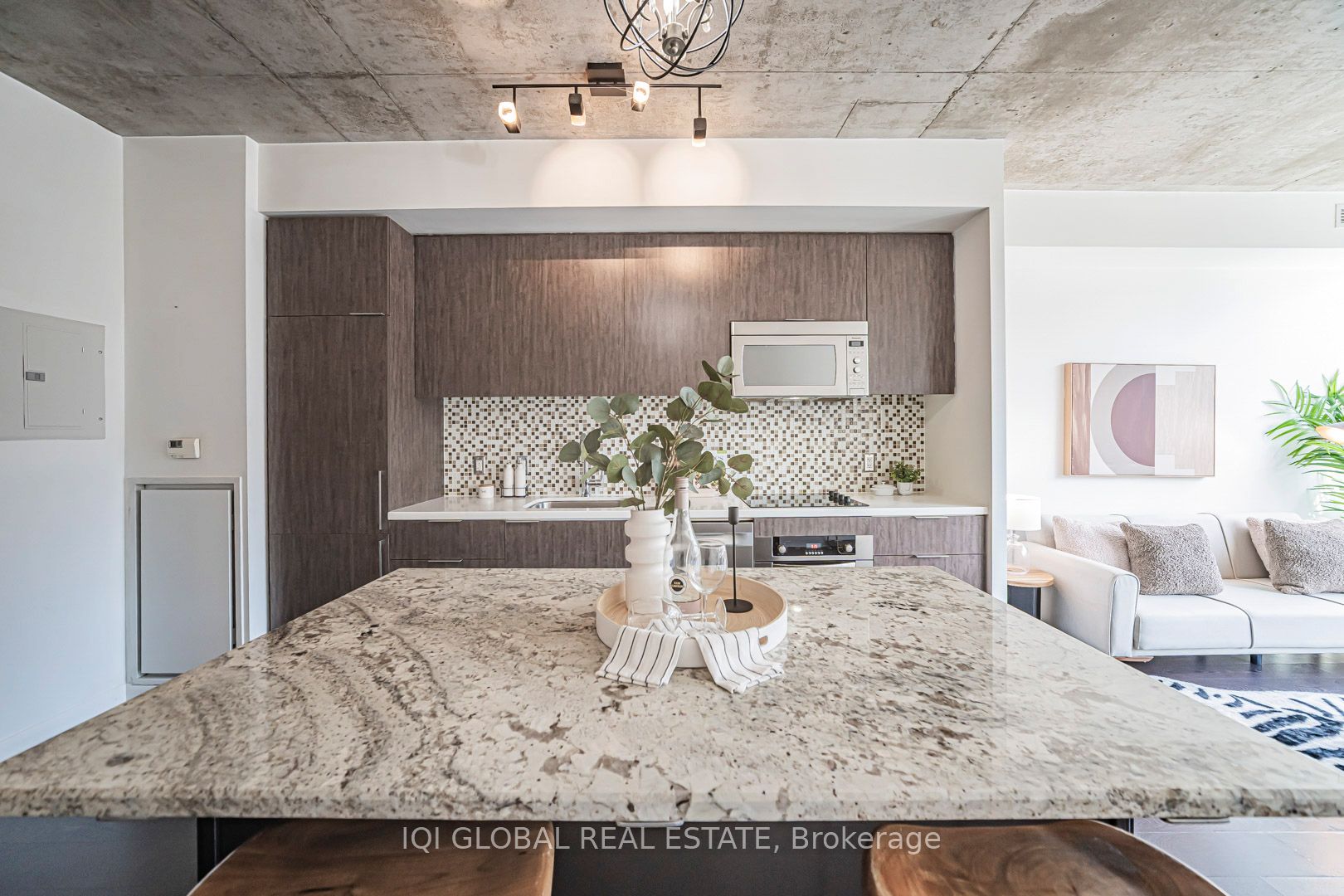 478 King Street W 406, Toronto, ON M5V 0A8 photo 5