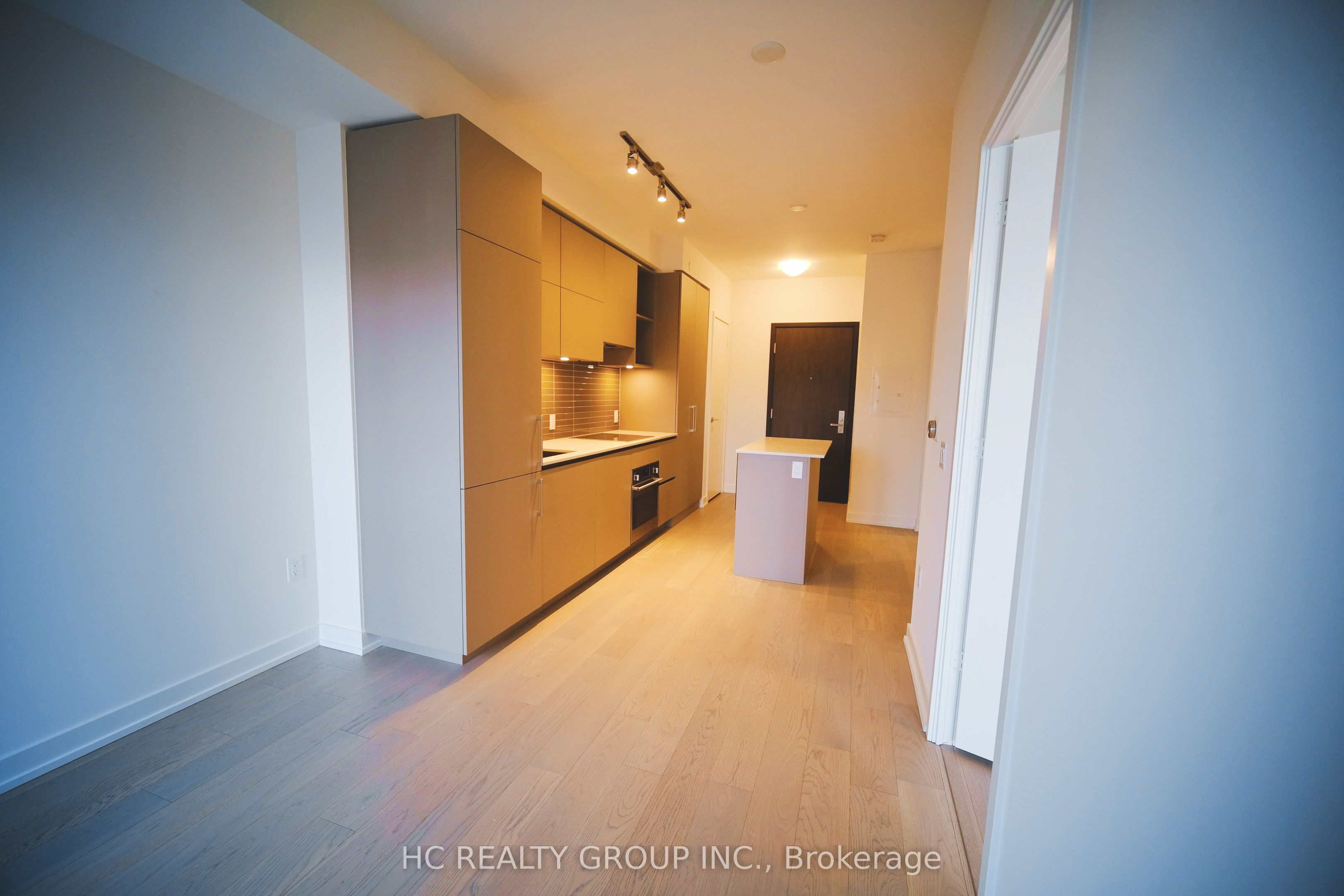 1 Yorkville Ave 4512 Avenue, Toronto, ON M4W 0B1 photo 4