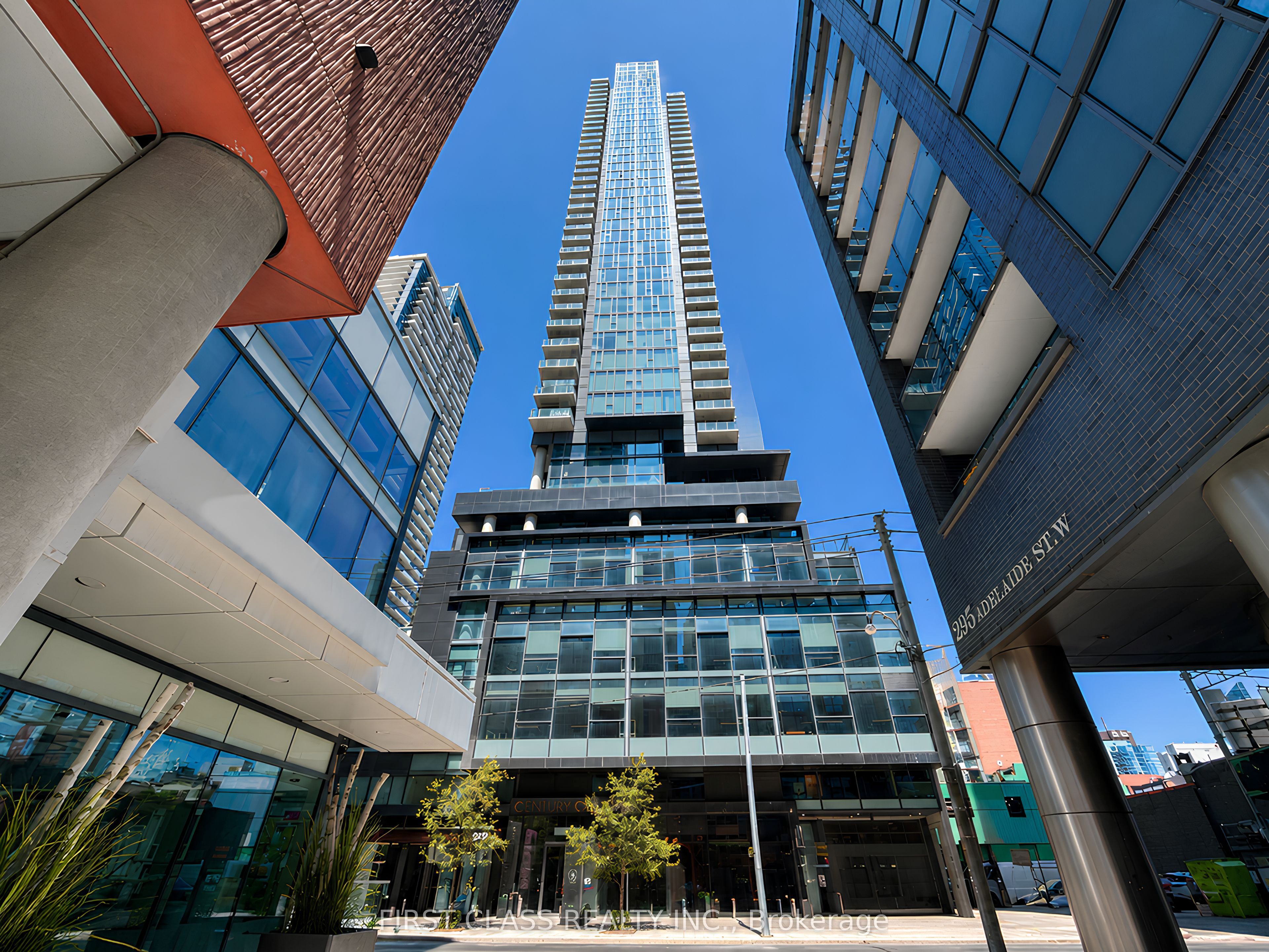 290 Adelaide Street W 2304, Toronto, ON M5V 1P6 photo 2