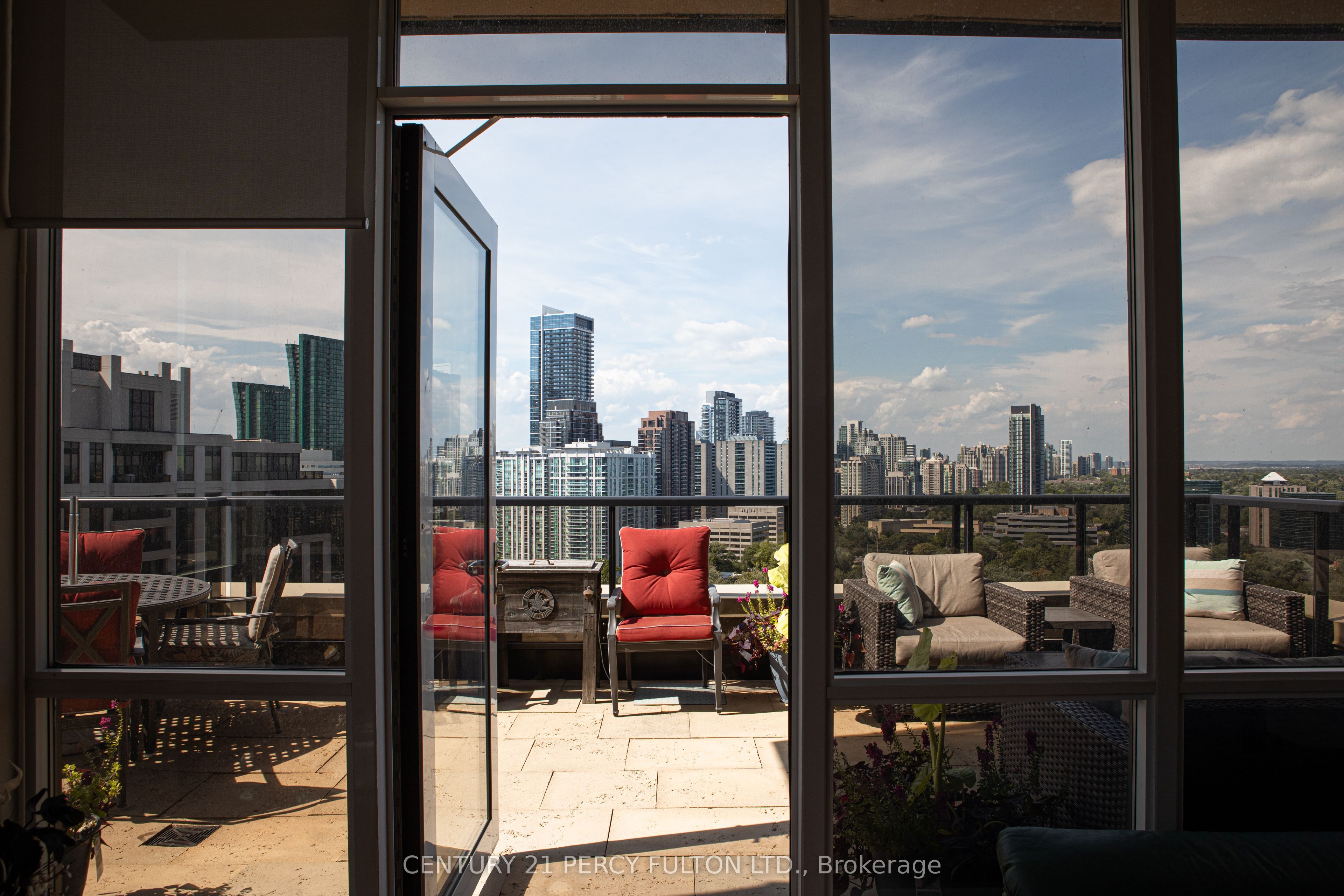 100 Harrison Garden Boulevard PH14, Toronto, ON M2N 0C2 photo 4