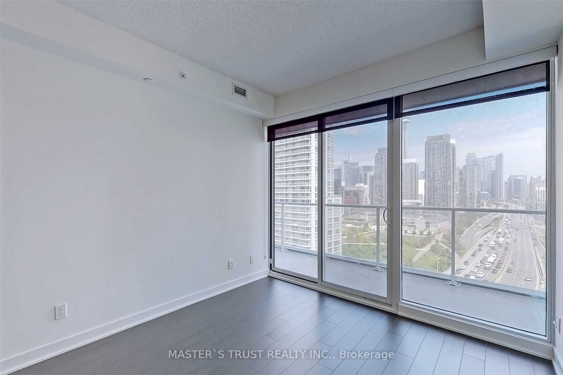17 Bathurst Street 2611, Toronto, ON M5V 0N1 photo 5