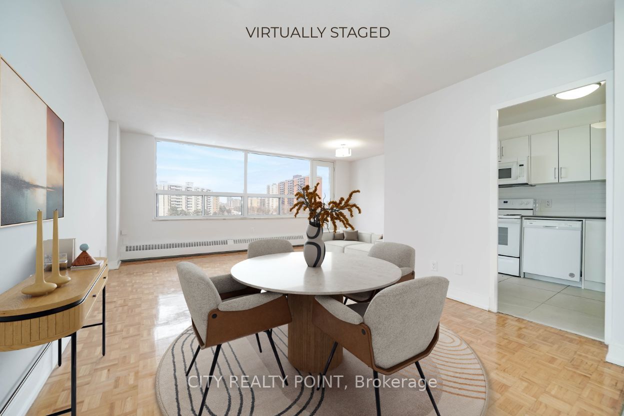 6200 Bathurst Street 1412, Toronto, ON M2R 2A3