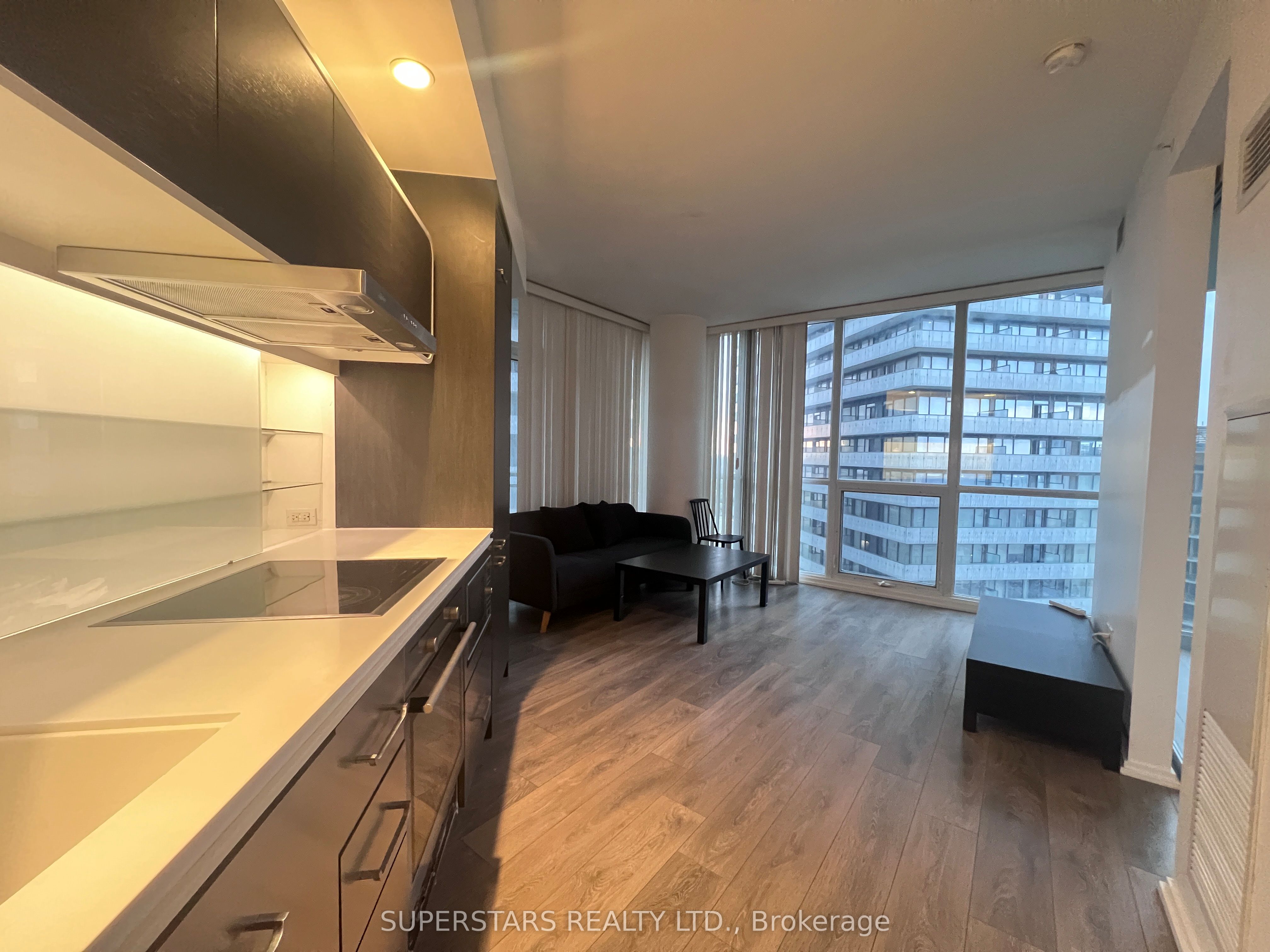 45 Charles Street E 3509, Toronto, ON M4Y 0B8 photo 4