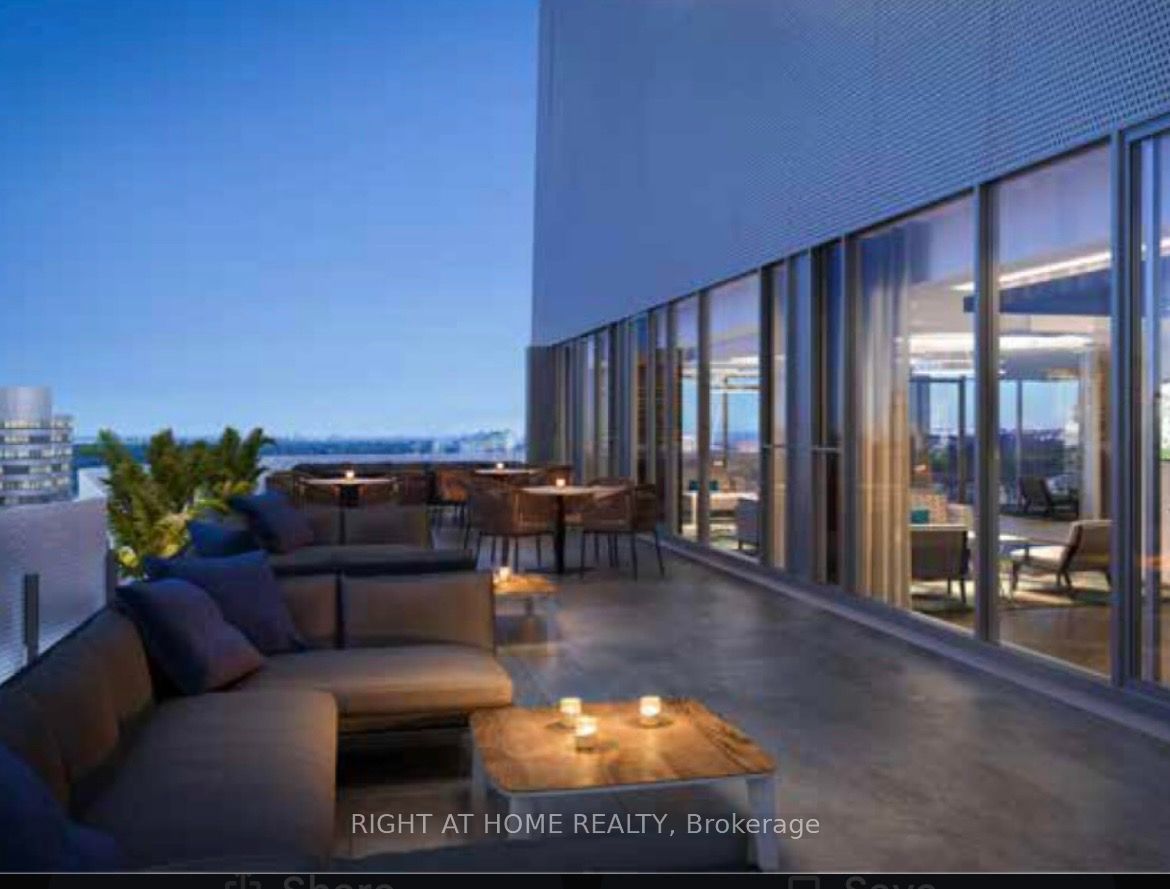 100 Dalhousie Street 1705, Toronto, ON M5B 1E1 photo 2