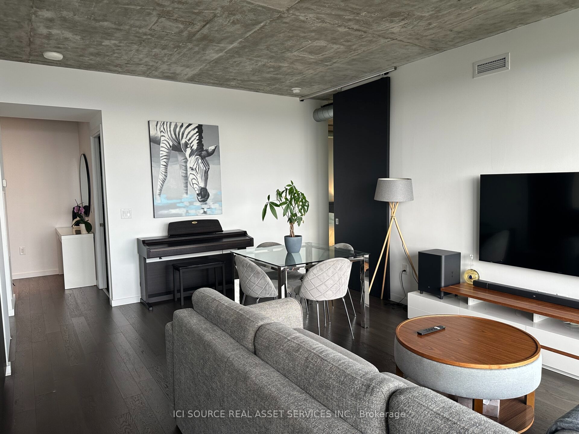 170 Bayview Avenue 2407, Toronto, ON M5A 0M4 photo 2