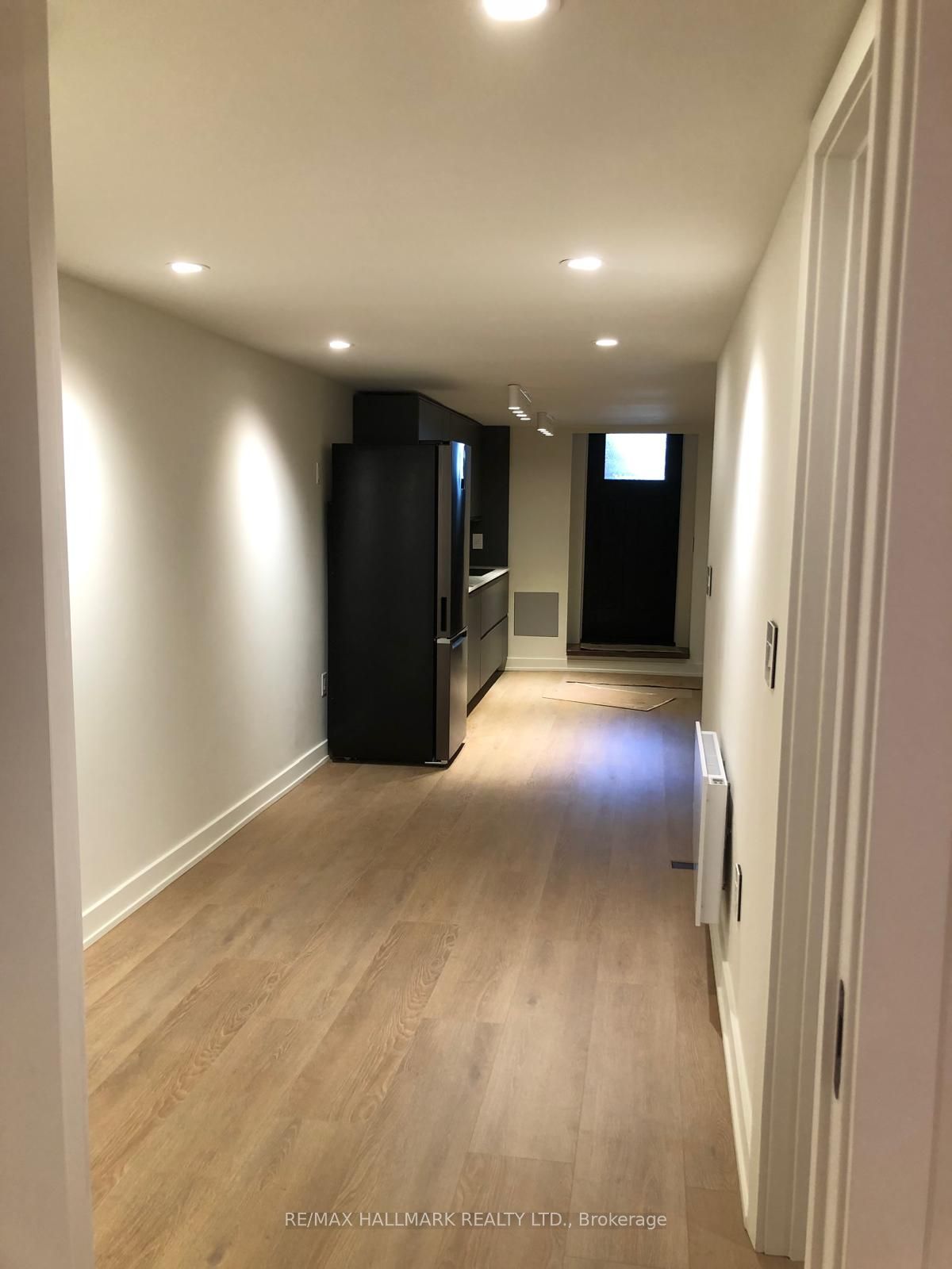 687 Bloor Street W Basement, Toronto, ON M6G 1L3