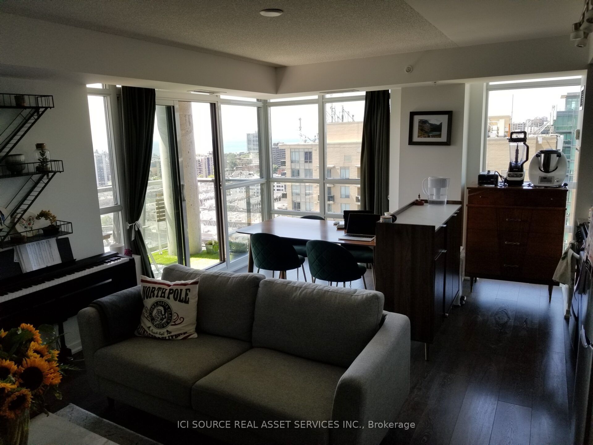 68 Abell Street LP-09, Toronto, ON M6J 0B1
