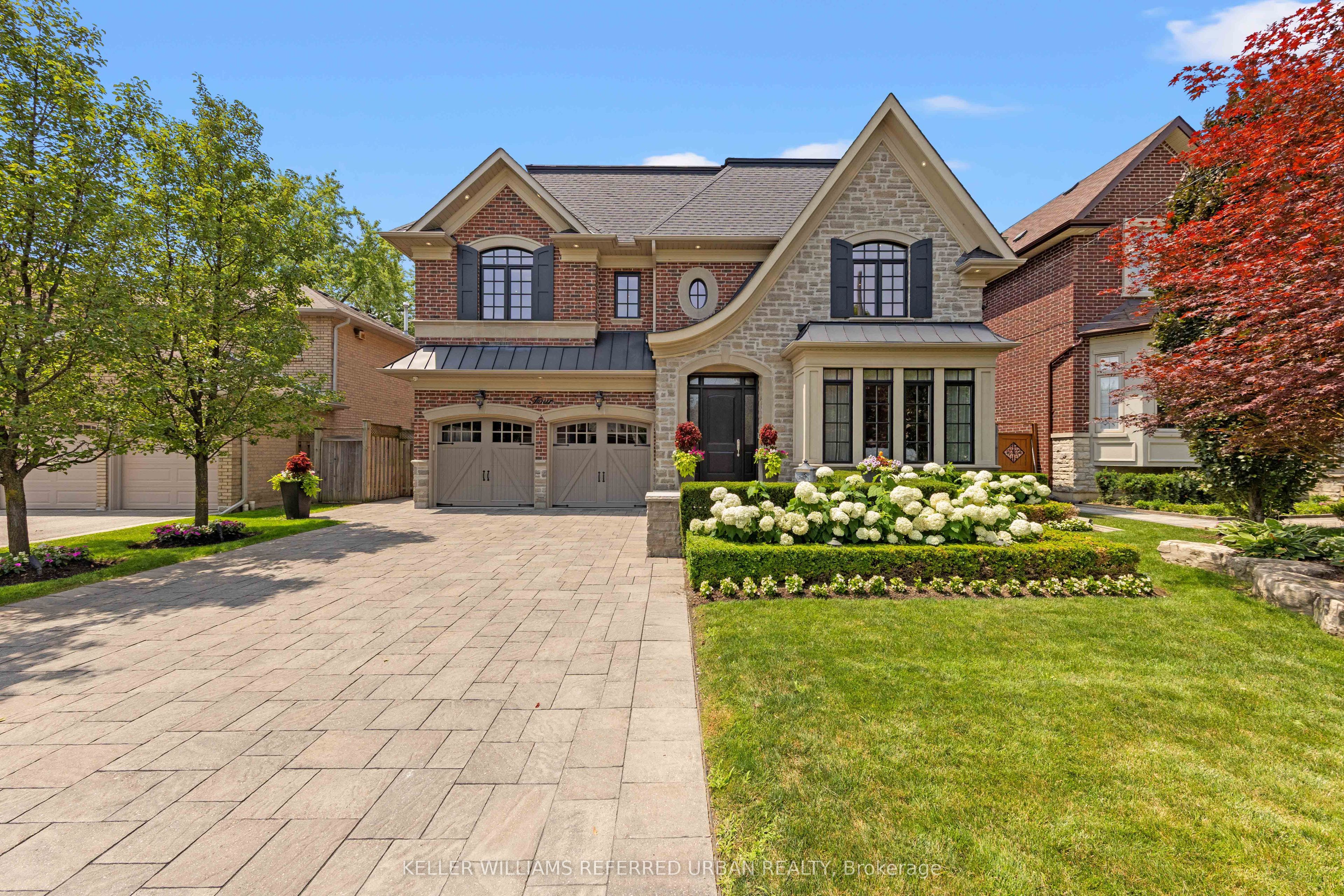 4 Community Circle, Toronto, ON M2R 1W5