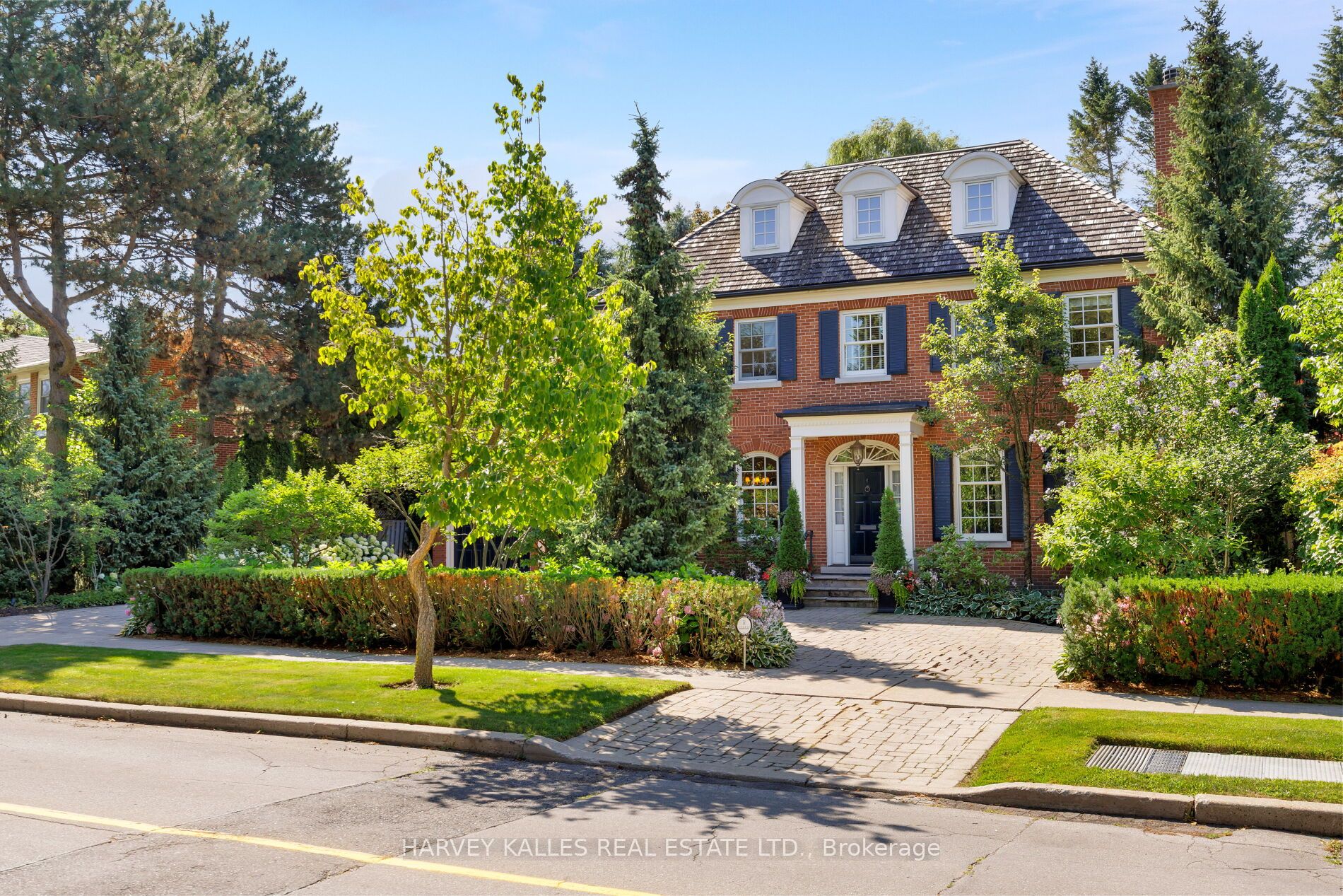 17 Sagewood Drive, Toronto, ON M3B 1T5