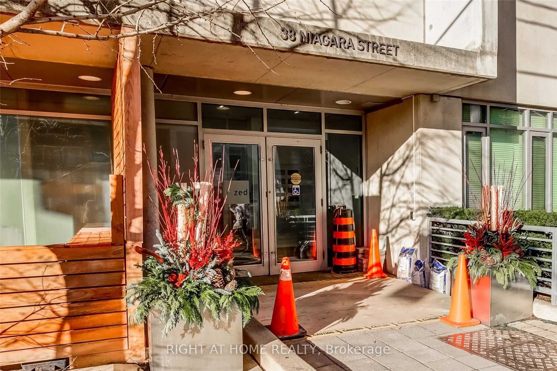 38 Niagara Street 304, Toronto, ON M5V 3X1 photo 2