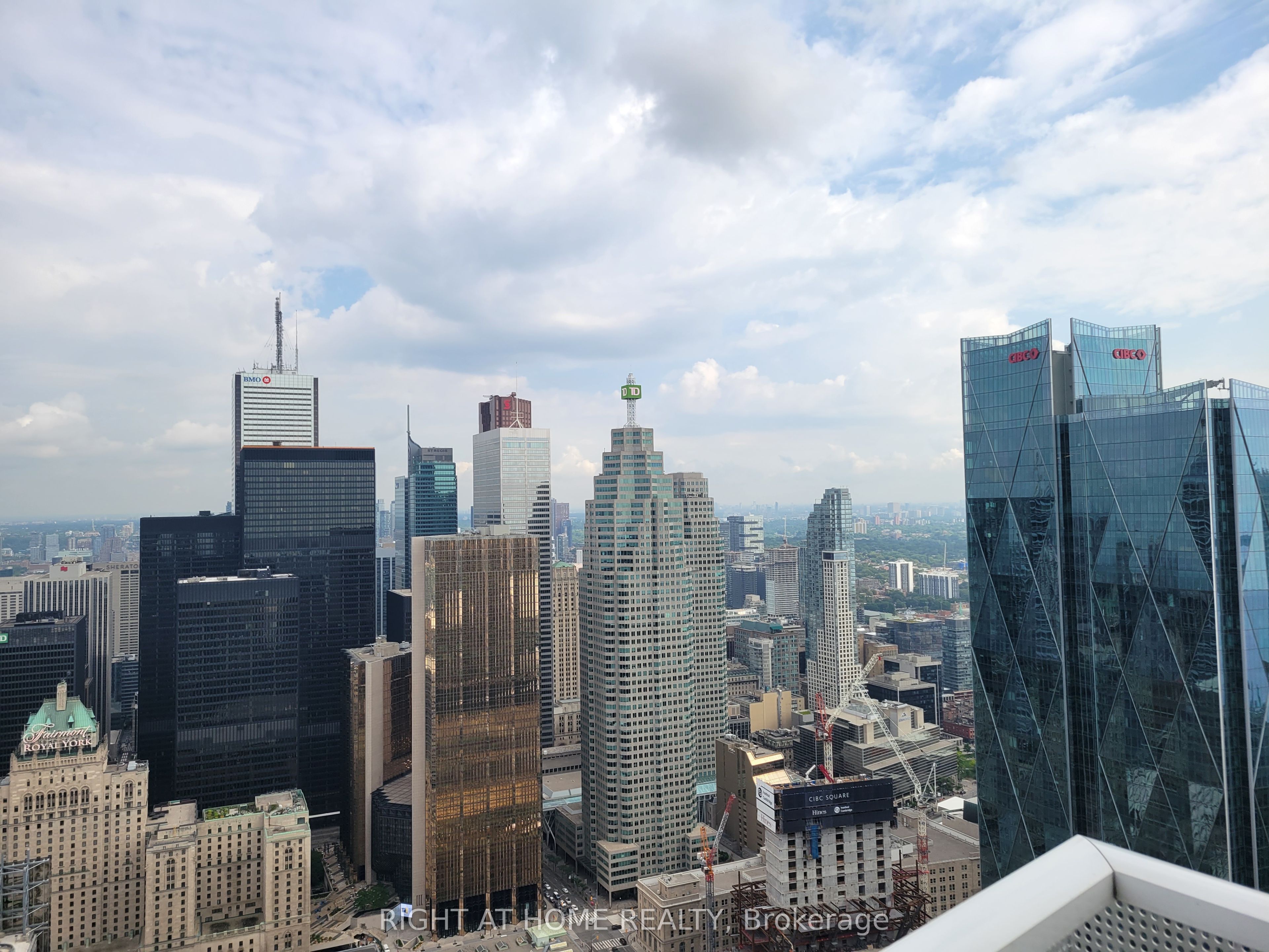100 Harbour Street 6504, Toronto, ON M5J 0B5 photo 4