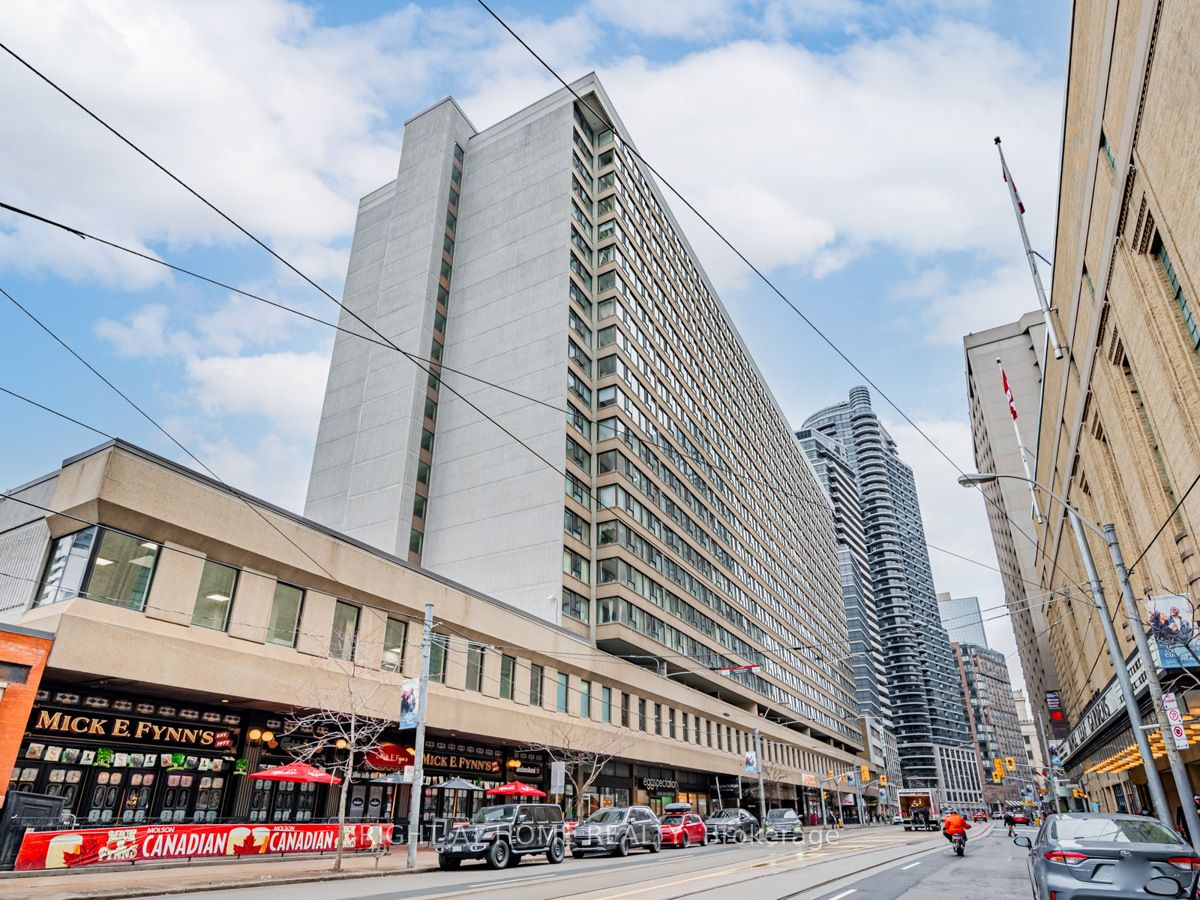 45 Carlton Street 1704, Toronto, ON M5B 2H9