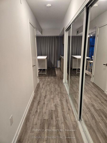 77 Shuter Street 1607, Toronto, ON M5B 0B8 photo 5