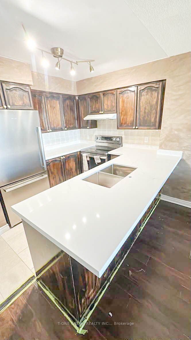 23 Hollywood Avenue 3507, Toronto, ON M2N 7L8