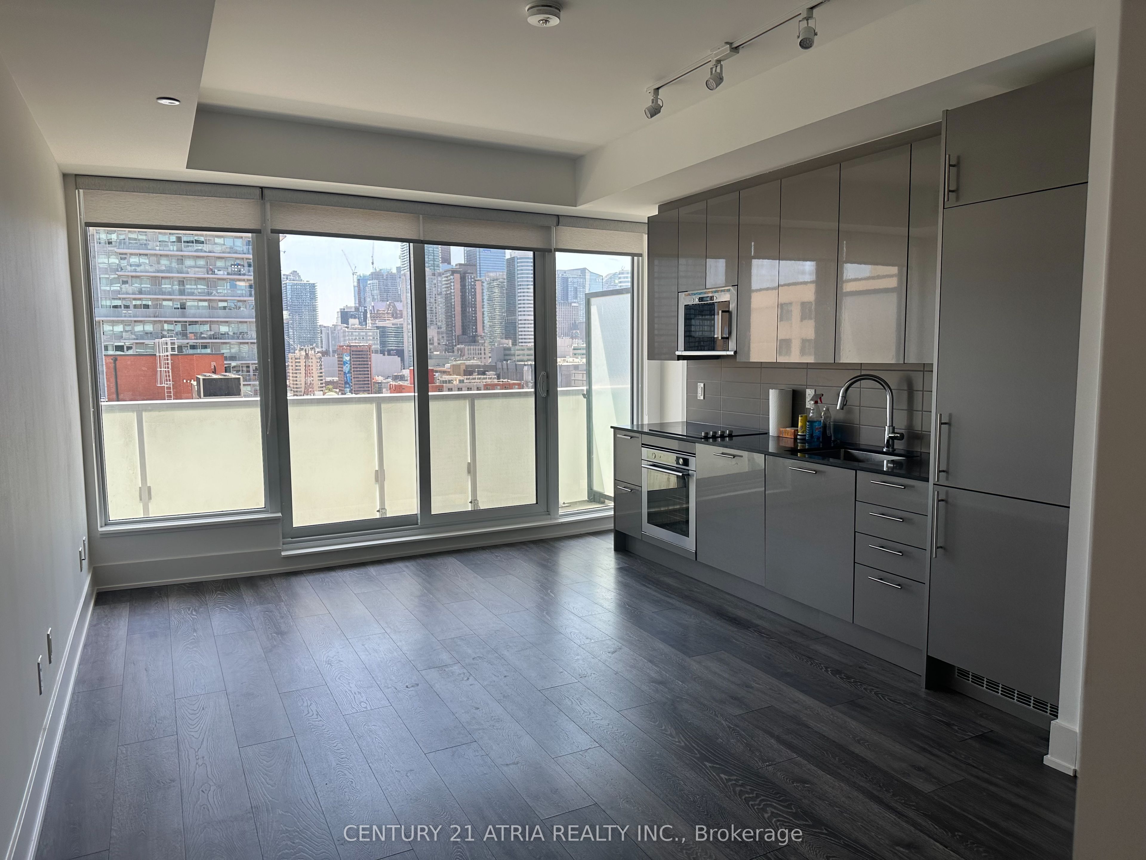 403 Church Street 1213, Toronto, ON M4Y 0C9
