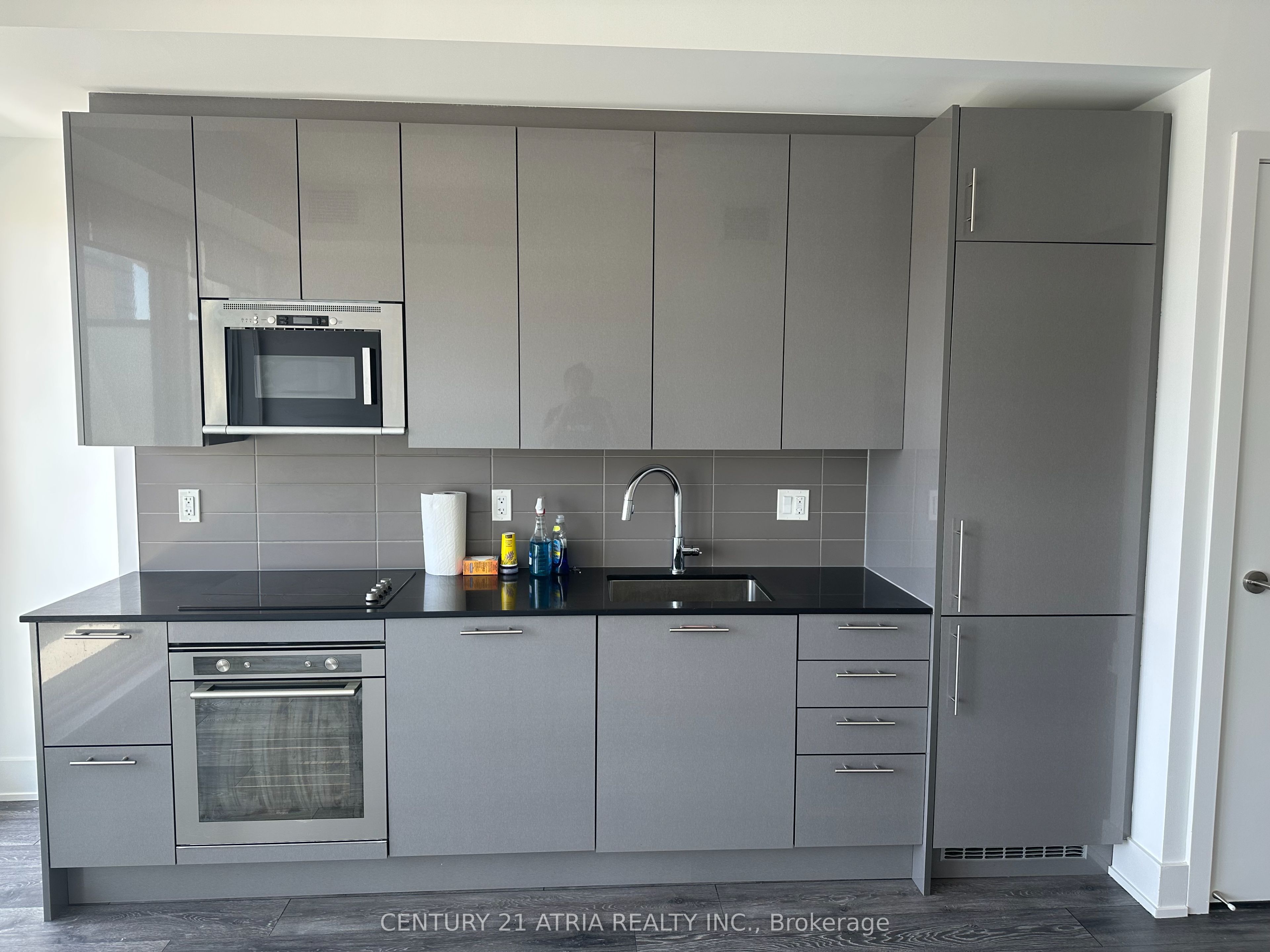 403 Church Street 1213, Toronto, ON M4Y 0C9 photo 2