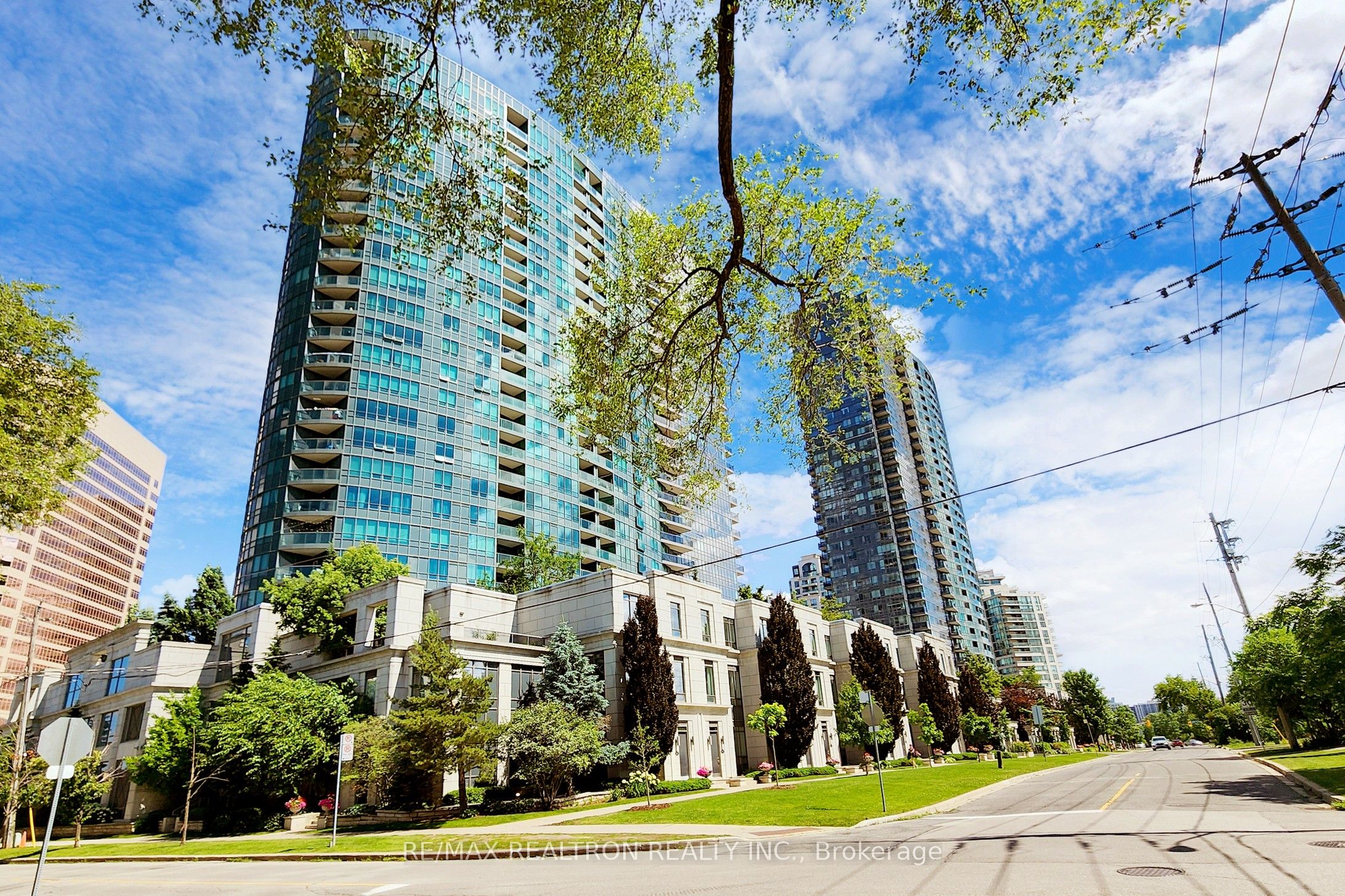 25 Greenview Avenue W 2515, Toronto, ON M2M 1R2 photo 2