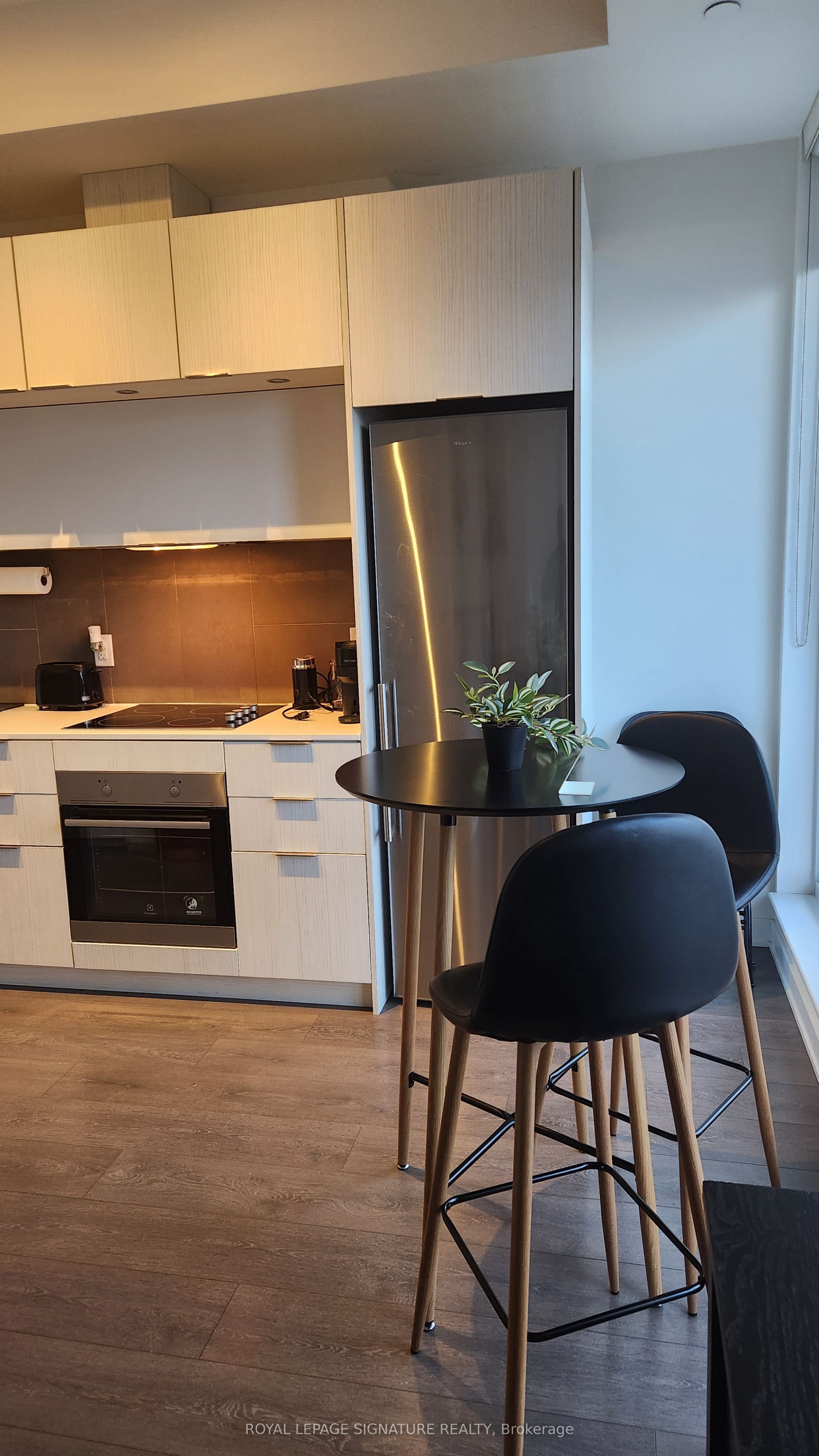 55 Regent Park Boulevard 2811, Toronto, ON M5A 3H6