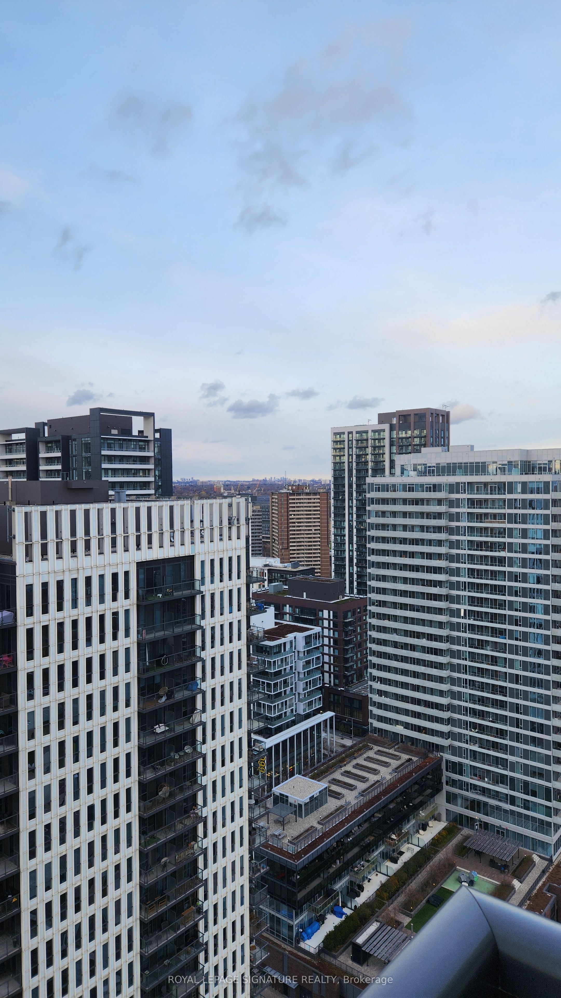 55 Regent Park Boulevard 2811, Toronto, ON M5A 3H6 photo 4