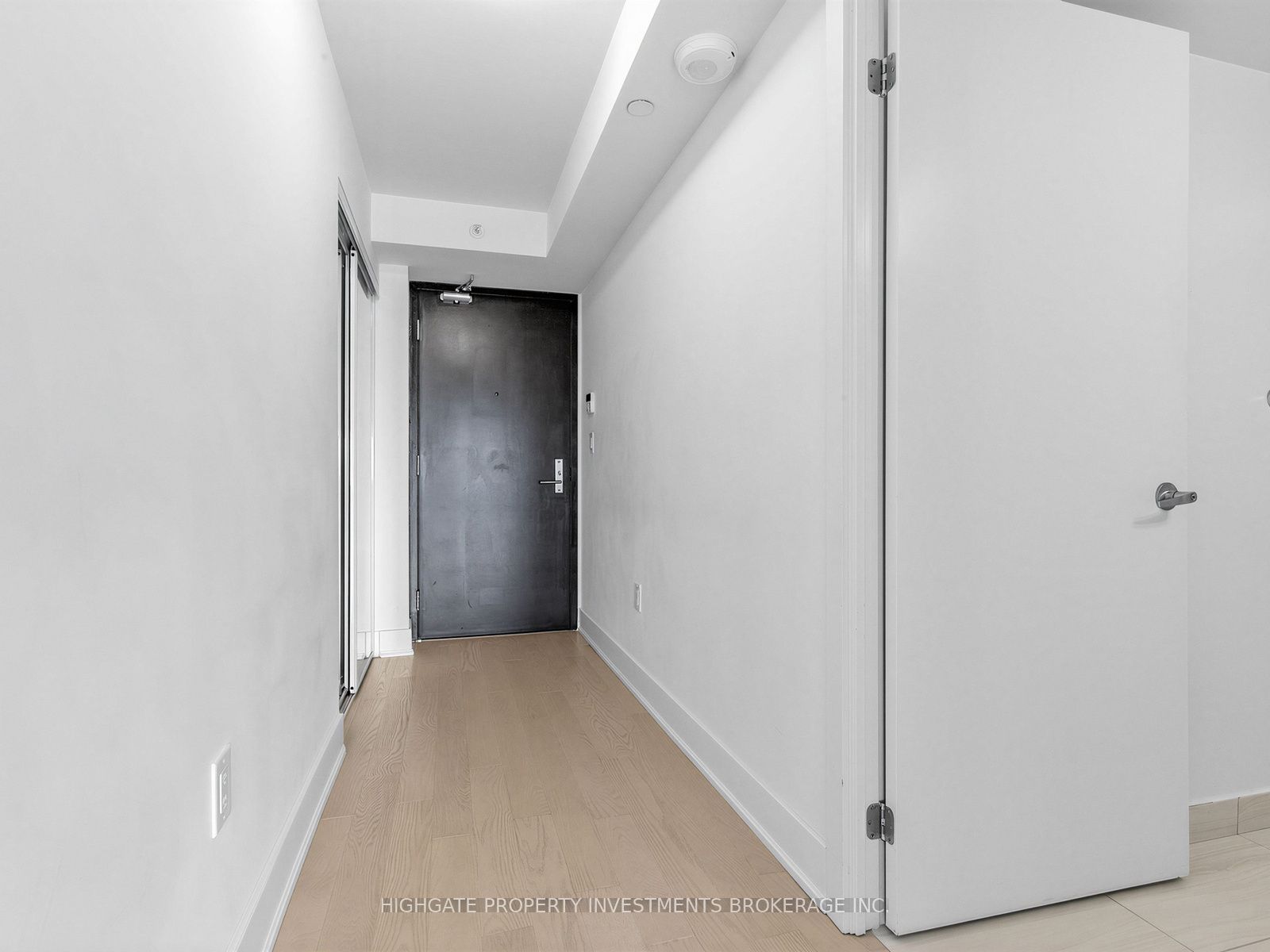 955 Bay Street 2711, Toronto, ON M5S 0C6 photo 2