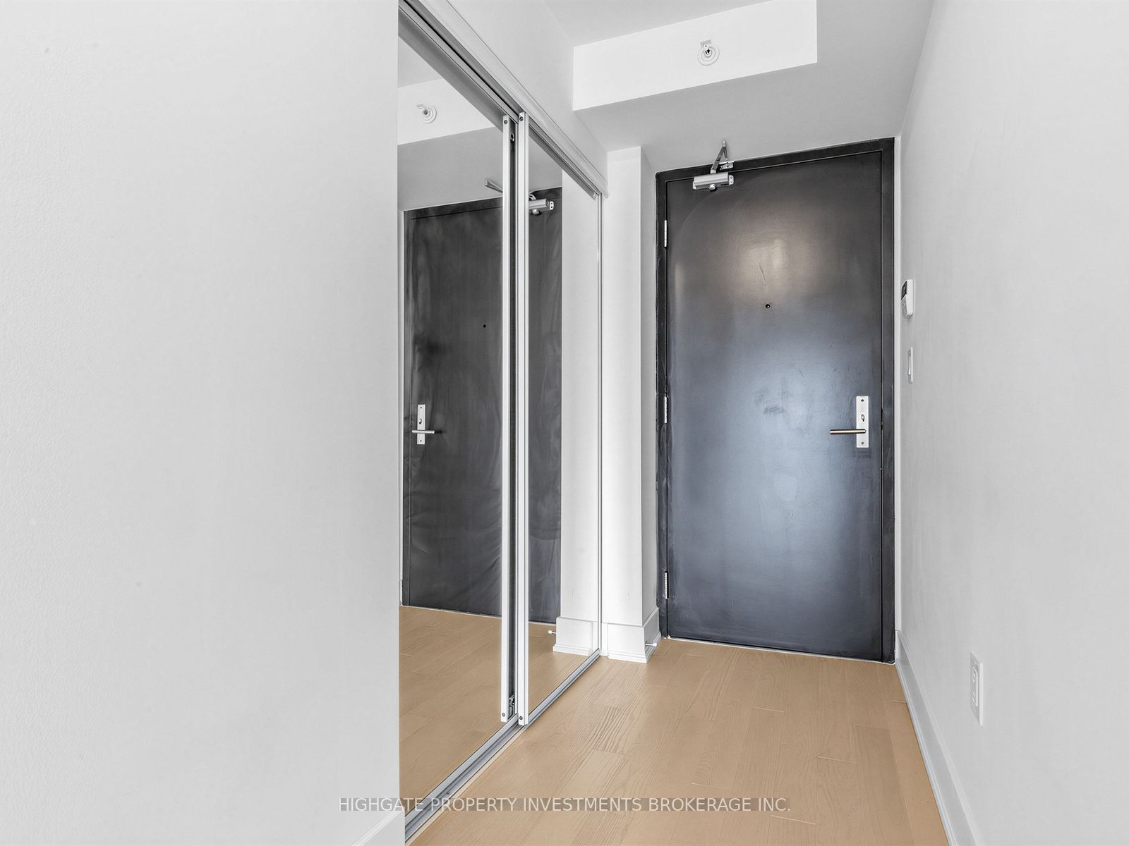 955 Bay Street 2711, Toronto, ON M5S 0C6 photo 3