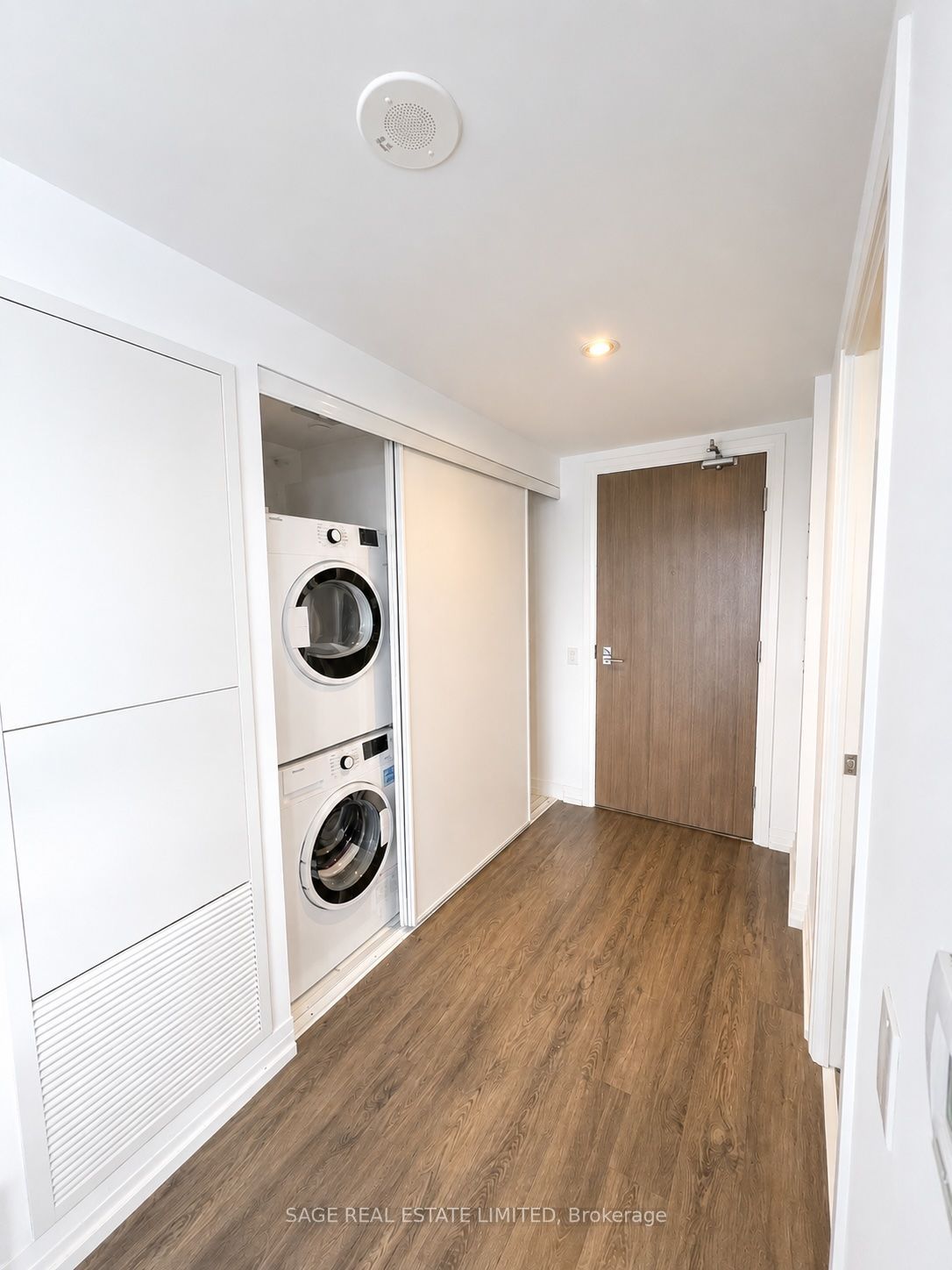 251 Jarvis Street 1509, Toronto, ON M5B 0C3 photo 4
