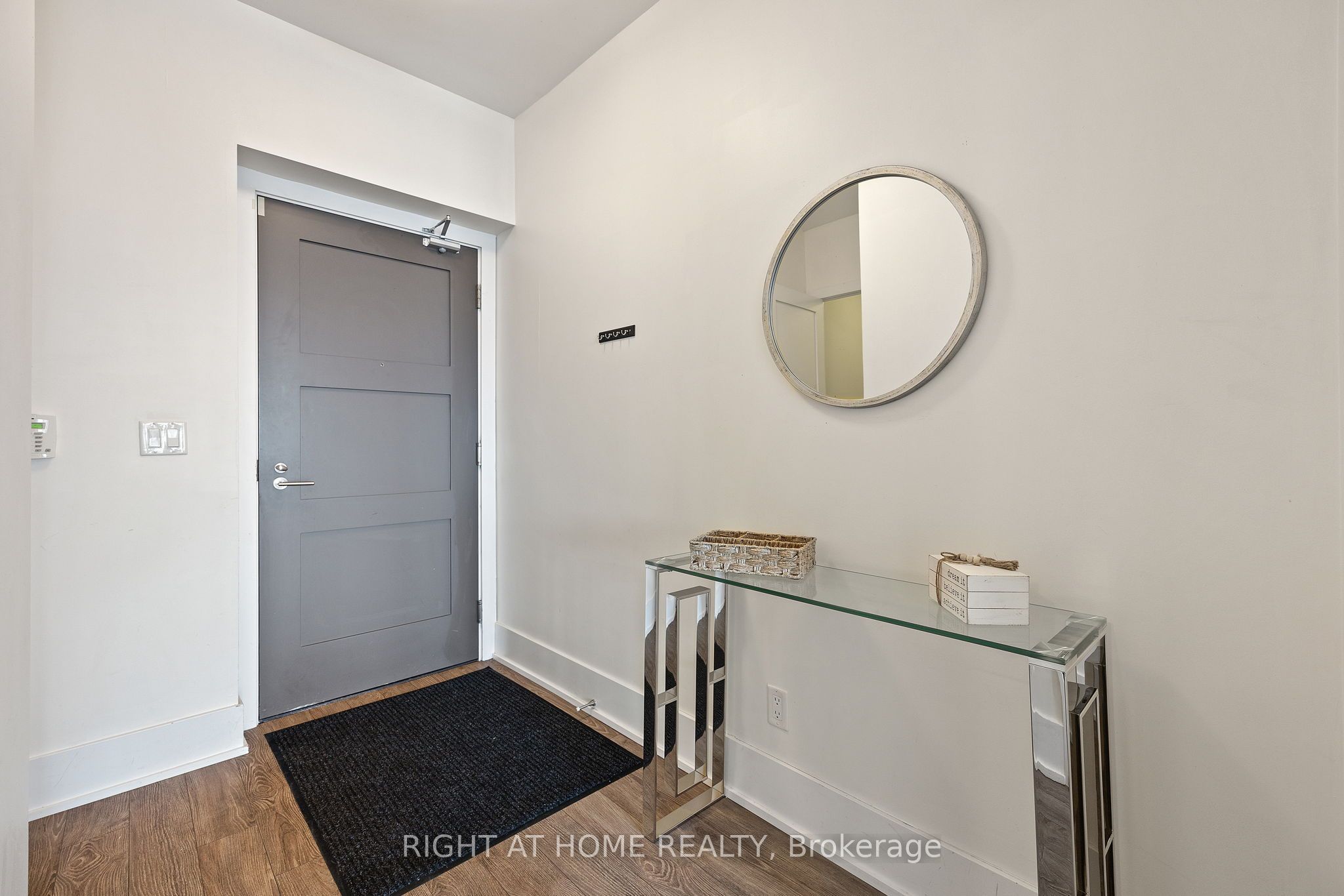 300 front Street W 3903, Toronto, ON M5V 0E9 photo 3