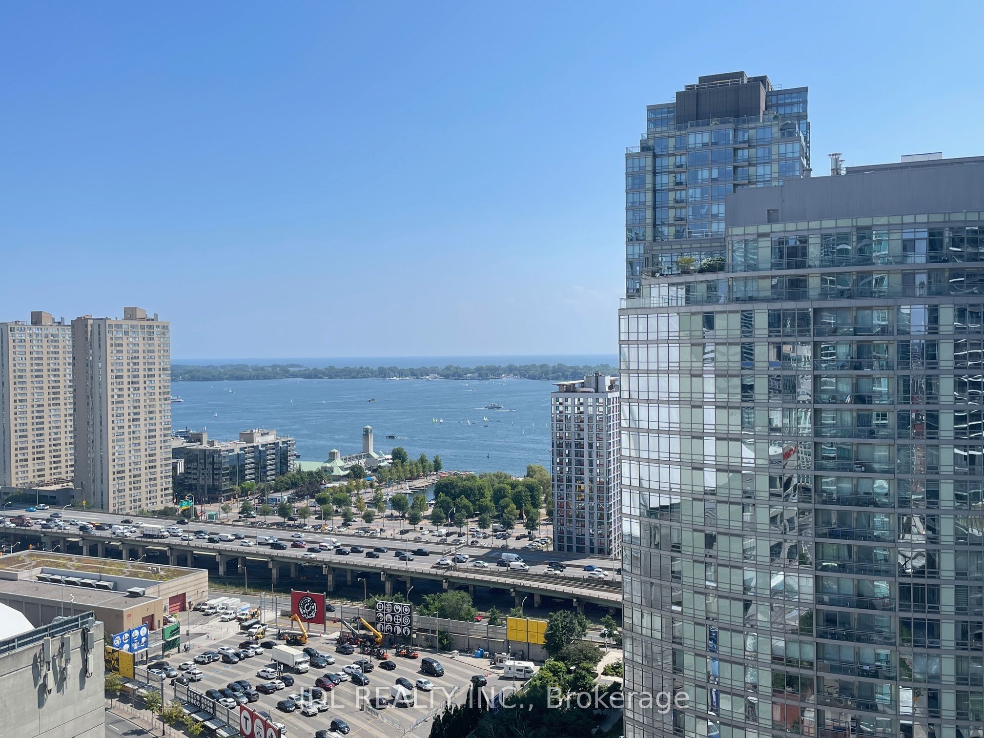81 Navy Wharf Court 81, Toronto, ON M5V 3S2 photo 5
